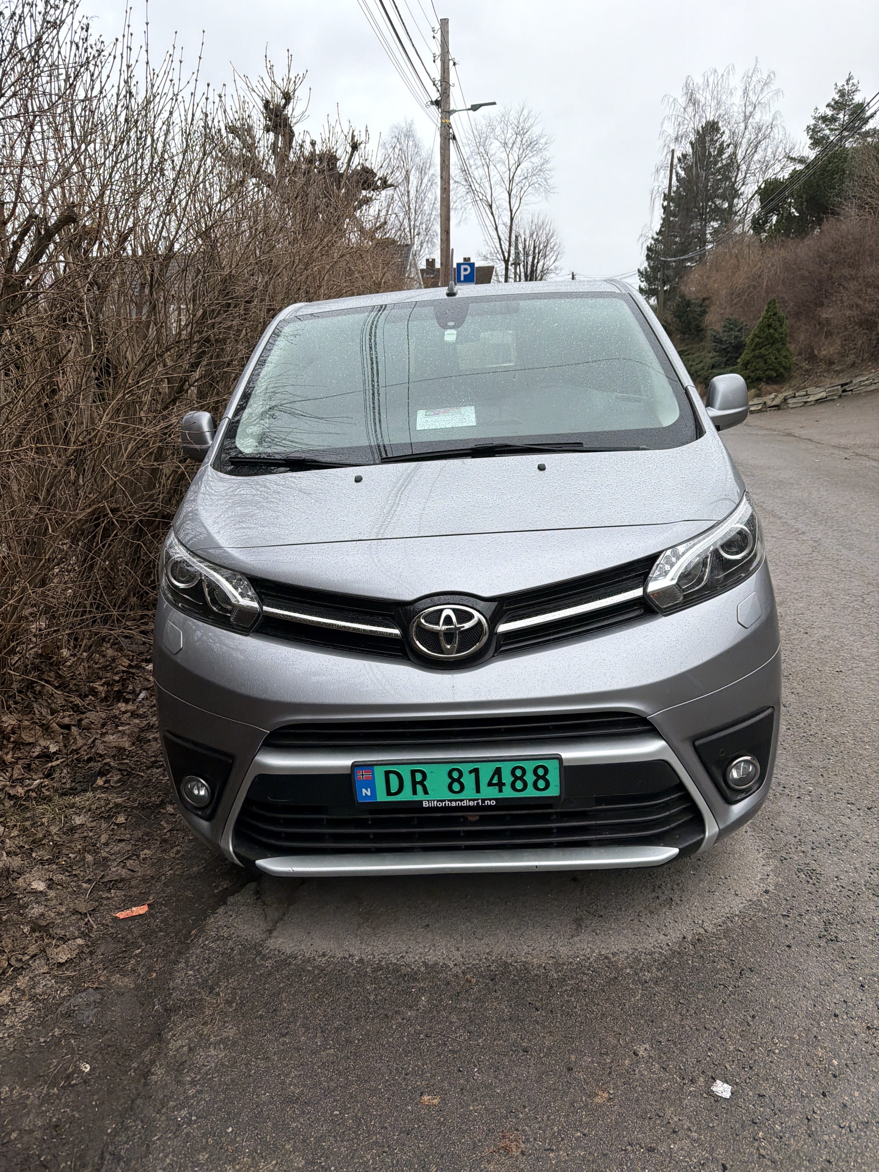 Toyota Proace Varebil med Android Auto