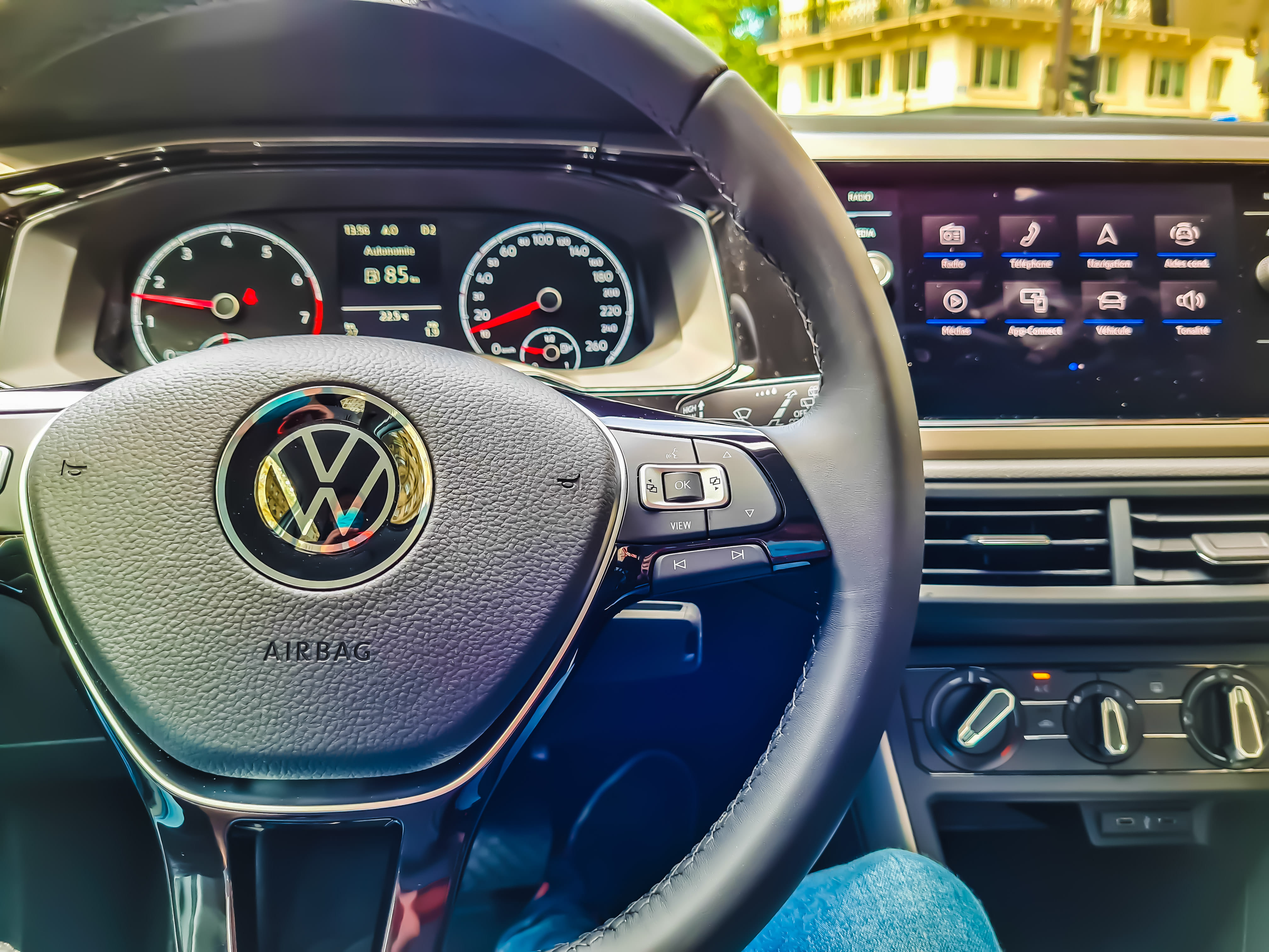 Volkswagen Polo Boite auto (GA330) ( Clim, connectivité smartphone...) avec Audio Bluetooth