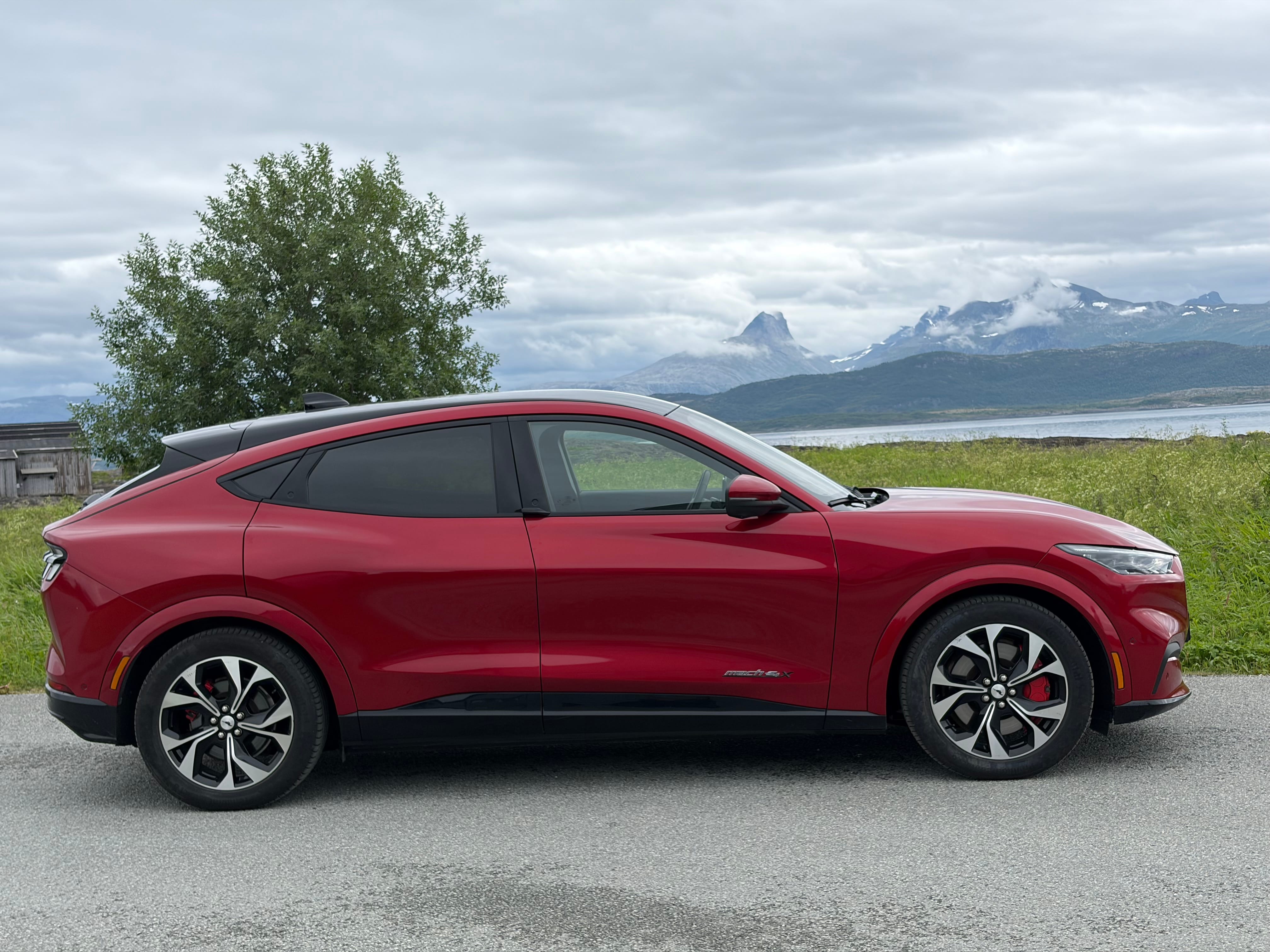 Ford Mustang Mach-E med Aircondition