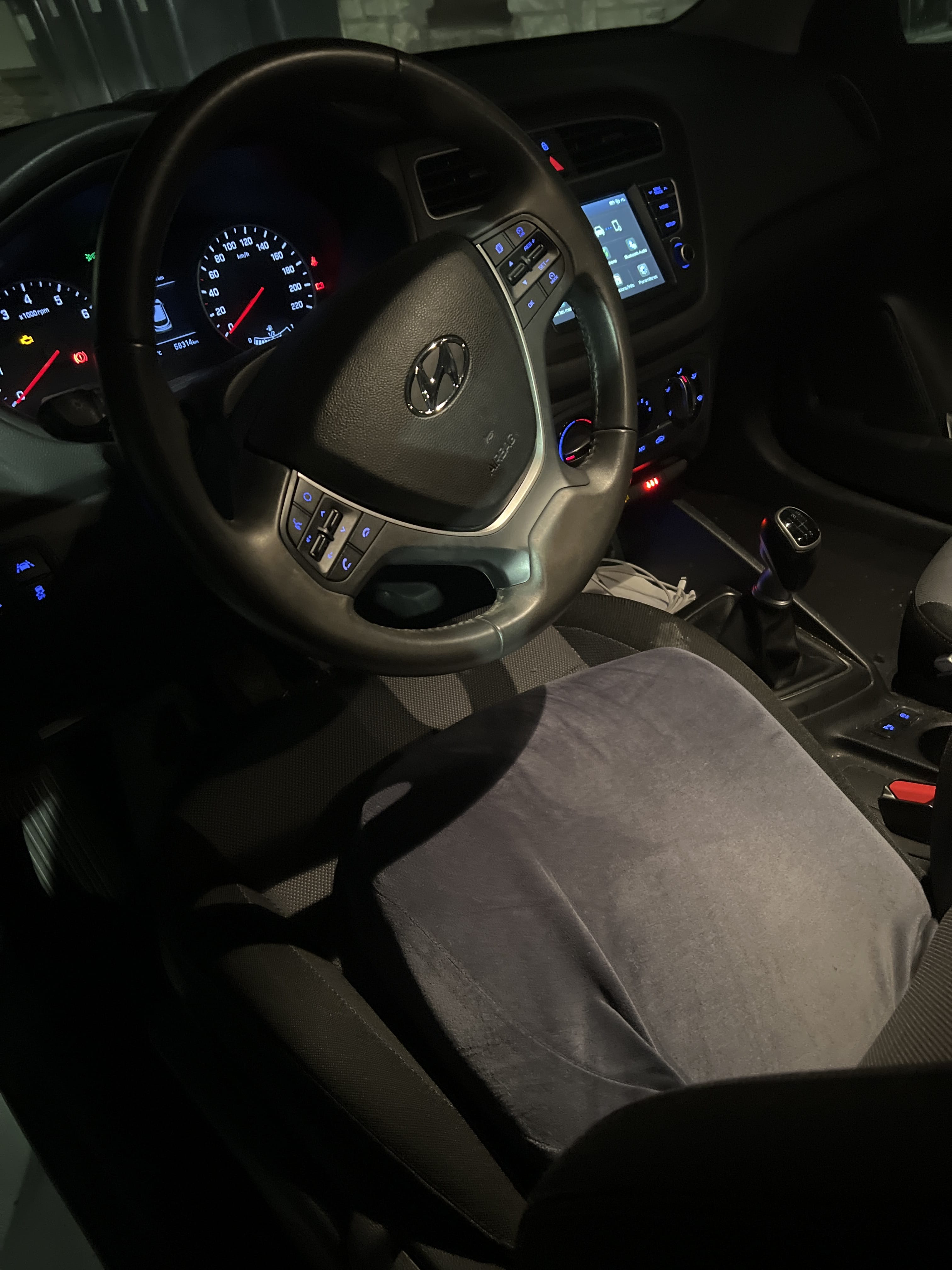 Hyundai i20 avec GPS