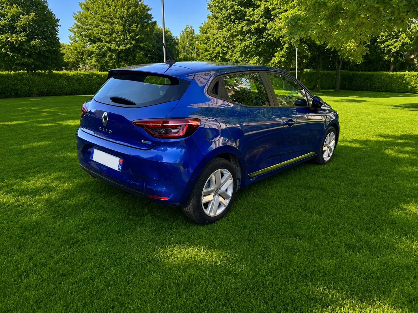 Renault Clio E-tech avec GPS