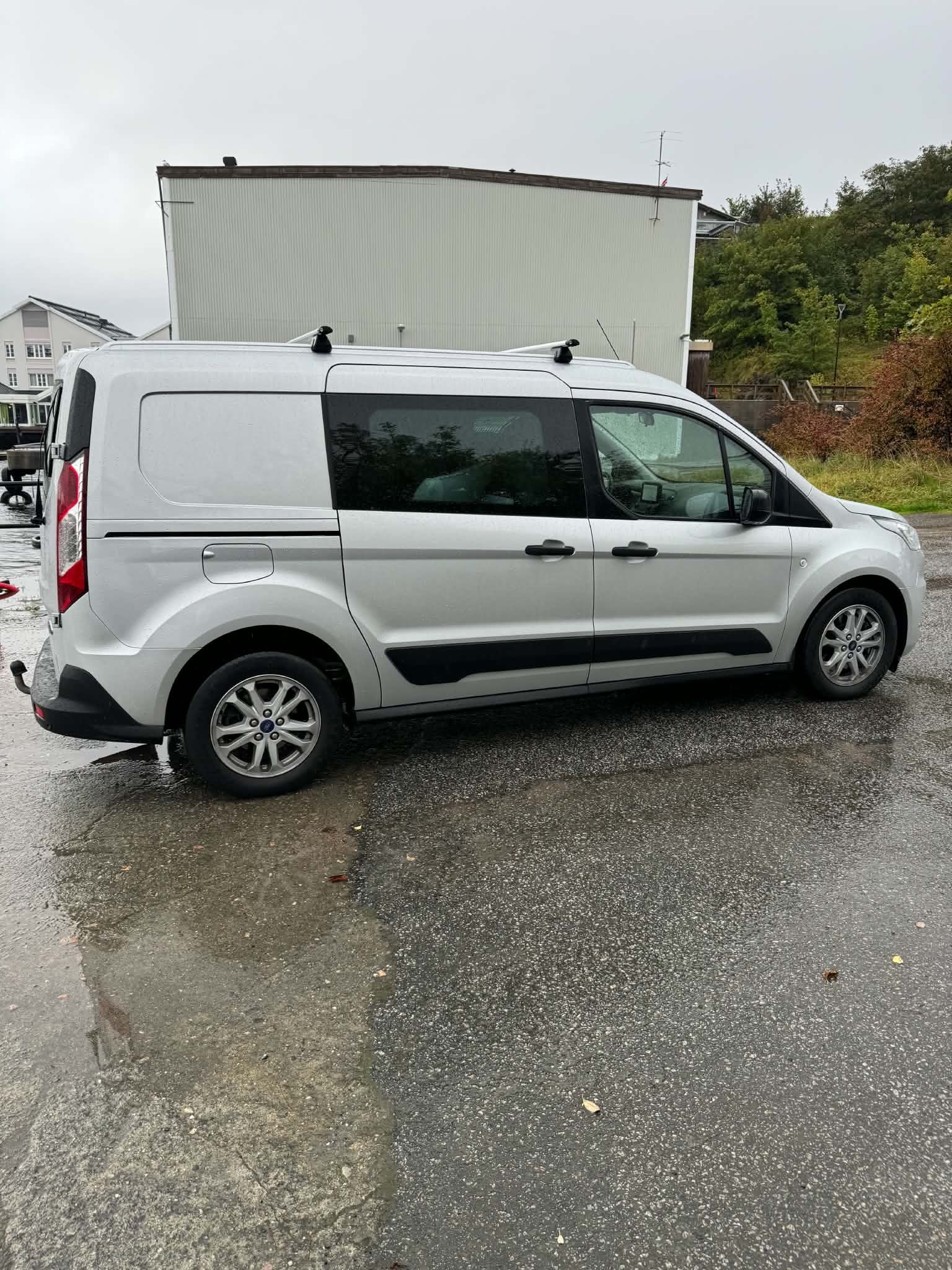 Ford Transit Connect med Aircondition