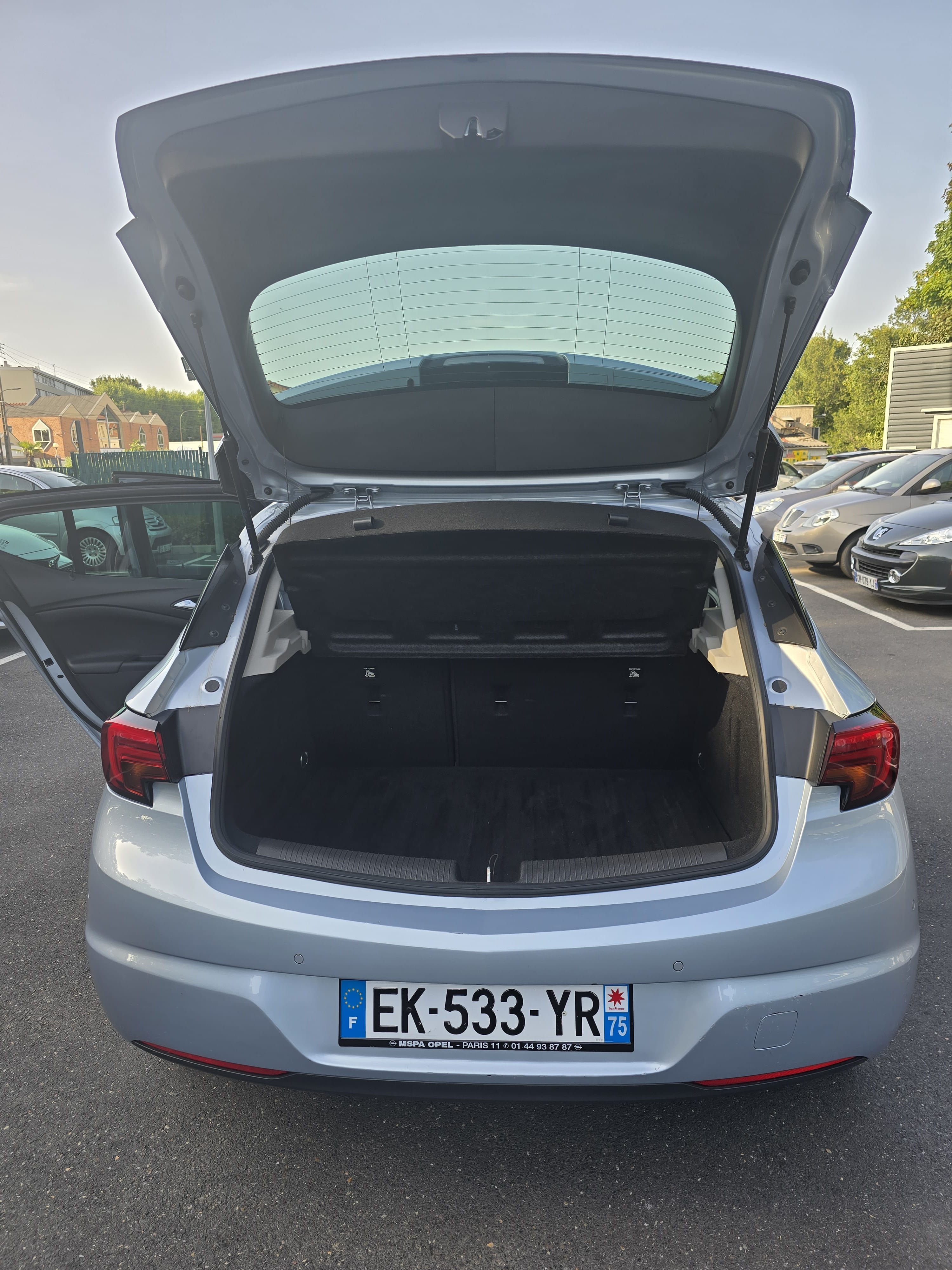 Opel Astra avec Dashcam