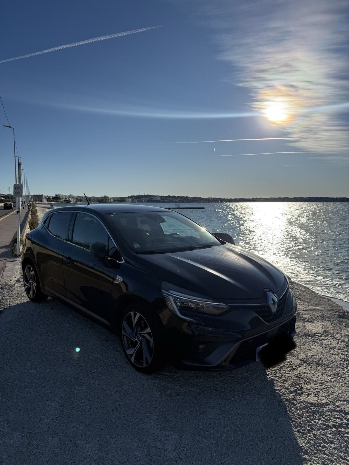Renault Clio E-tech, 2022, Essence 95 / Électrique (hybride), automatique