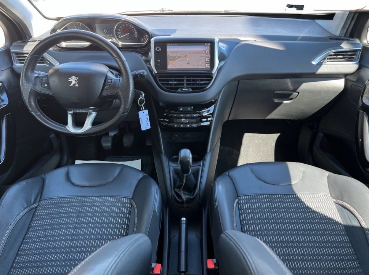 Peugeot 208 avec Climatisation