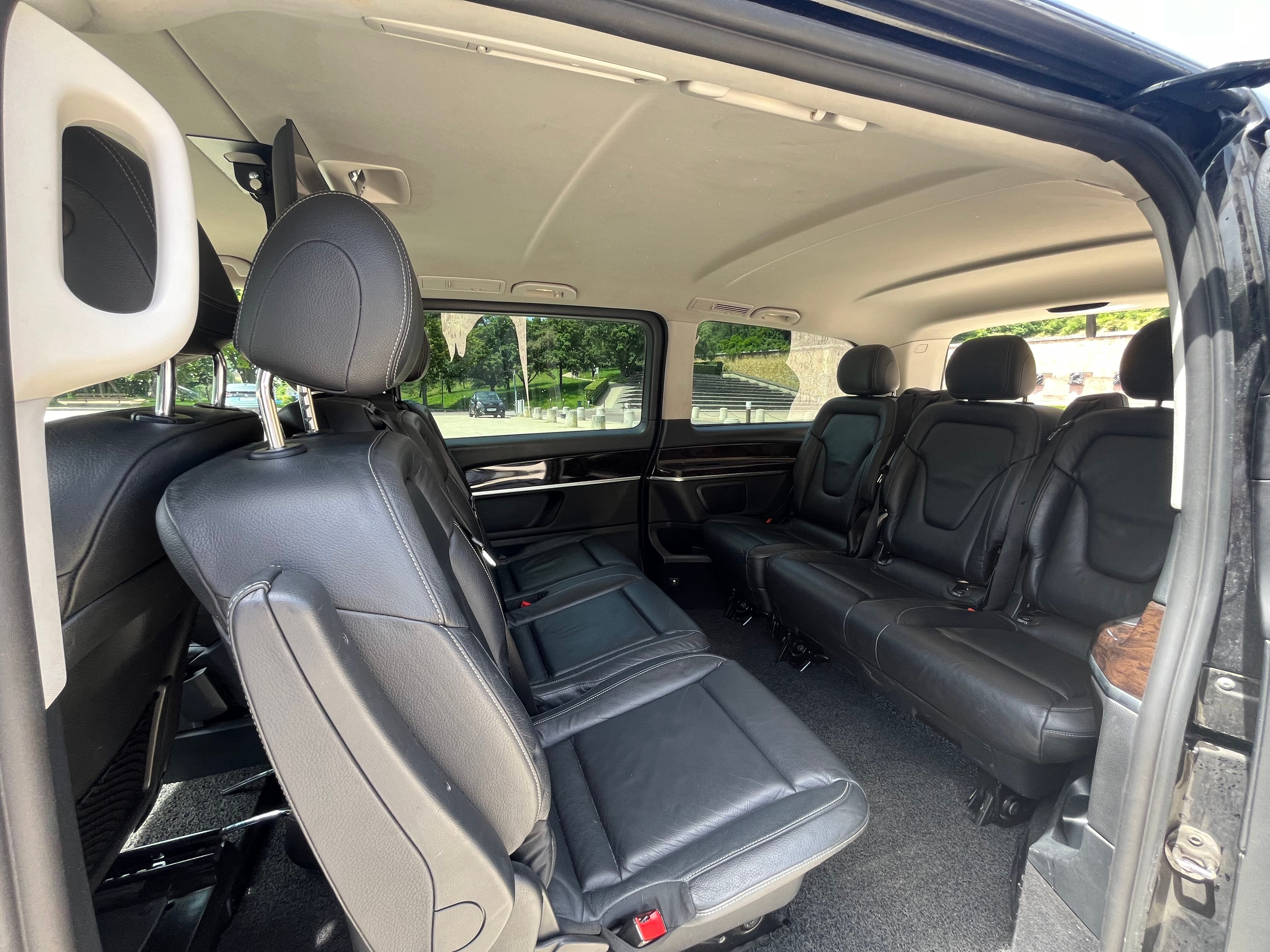 Mercedes-Benz Classe V 220d Salon Luxe Ciel étoilé - Télévision d’intérieur avec GPS