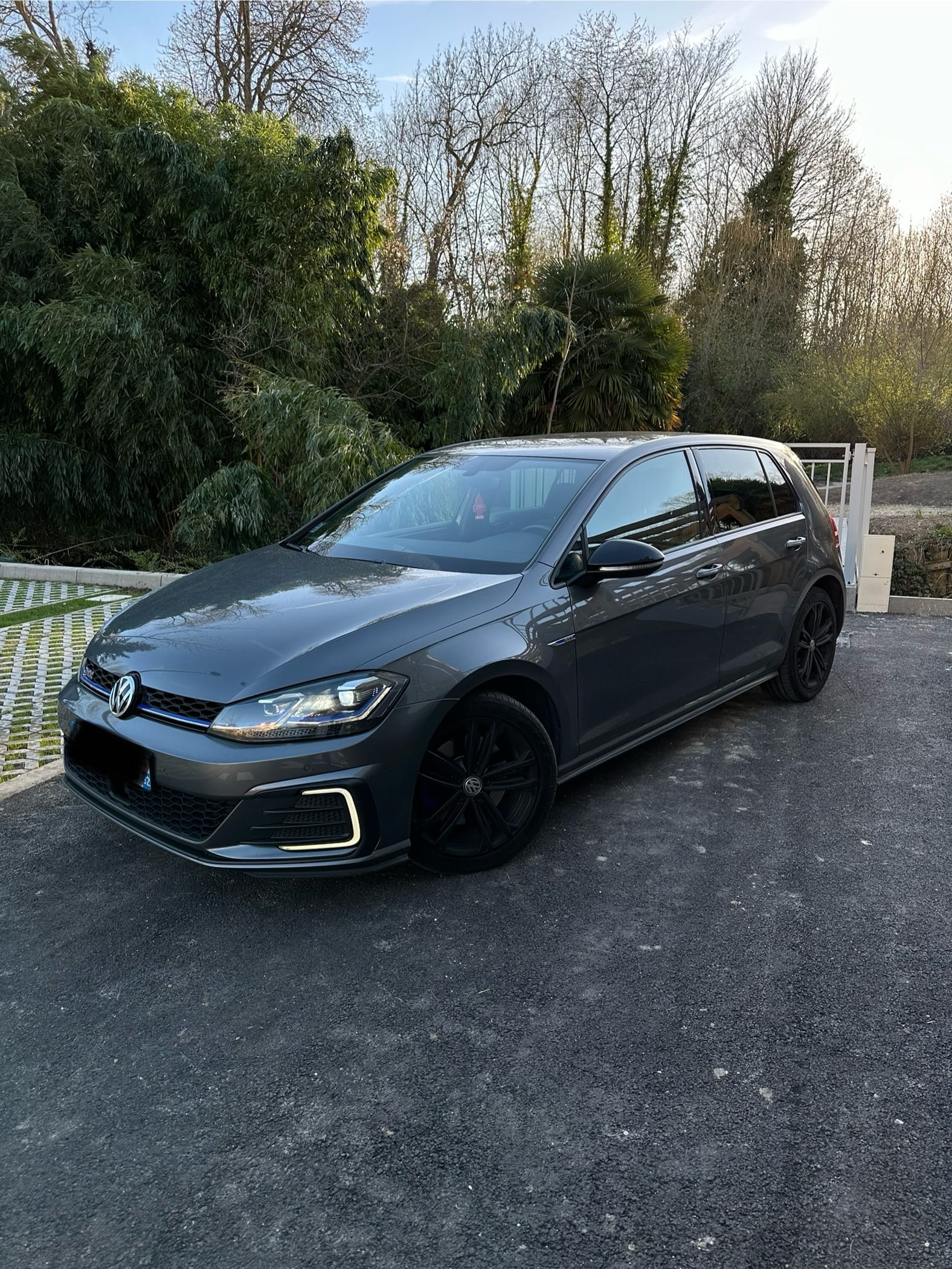 Volkswagen Golf GTE, 2017, Essence 98 / Électrique (hybride), automatique