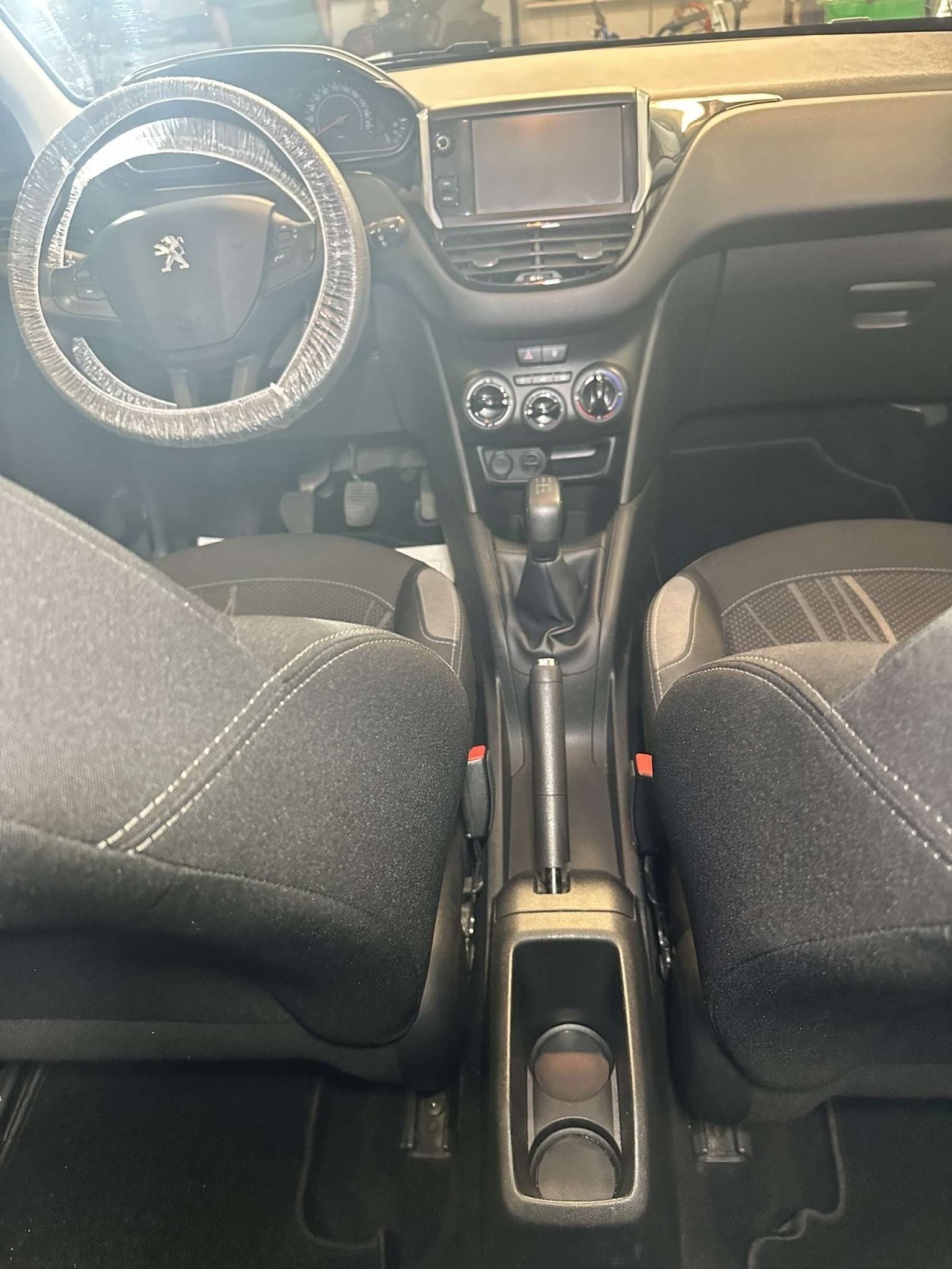 Peugeot 208 avec GPS