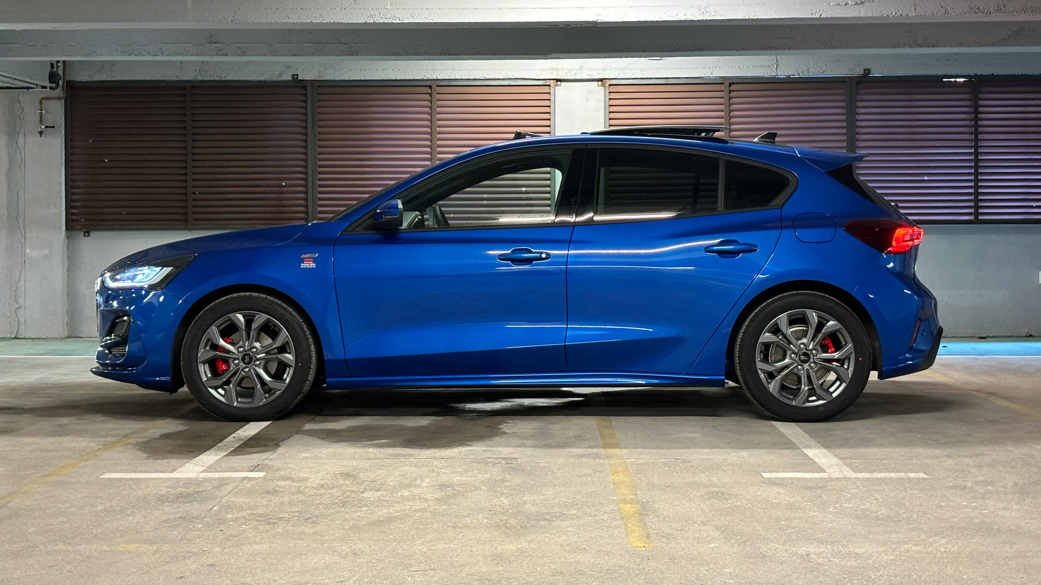 Ford Focus, 2024, Essence 98 / Électrique (hybride), automatique