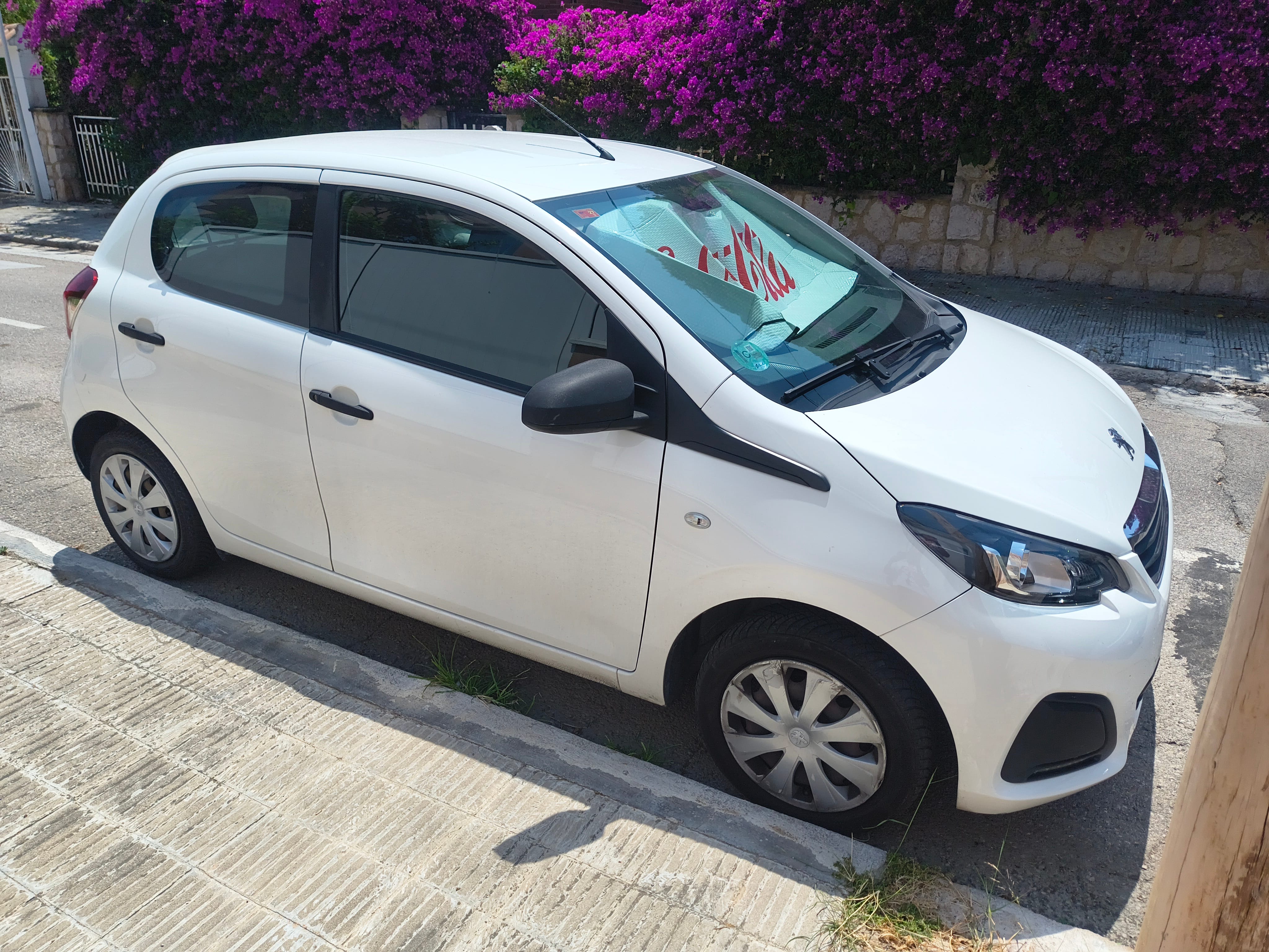 Peugeot 108 con Silla infantil