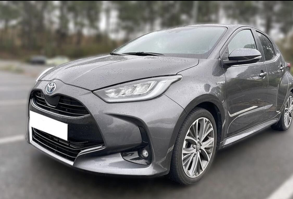 Toyota Yaris, 2021, Essence 95 / Électrique (hybride), automatique