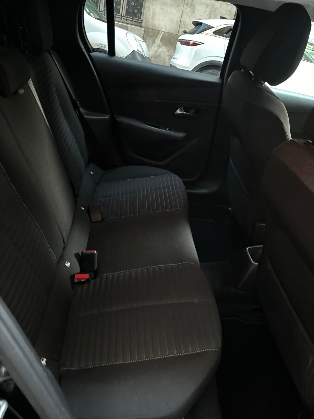 Peugeot 208 with Cruise control