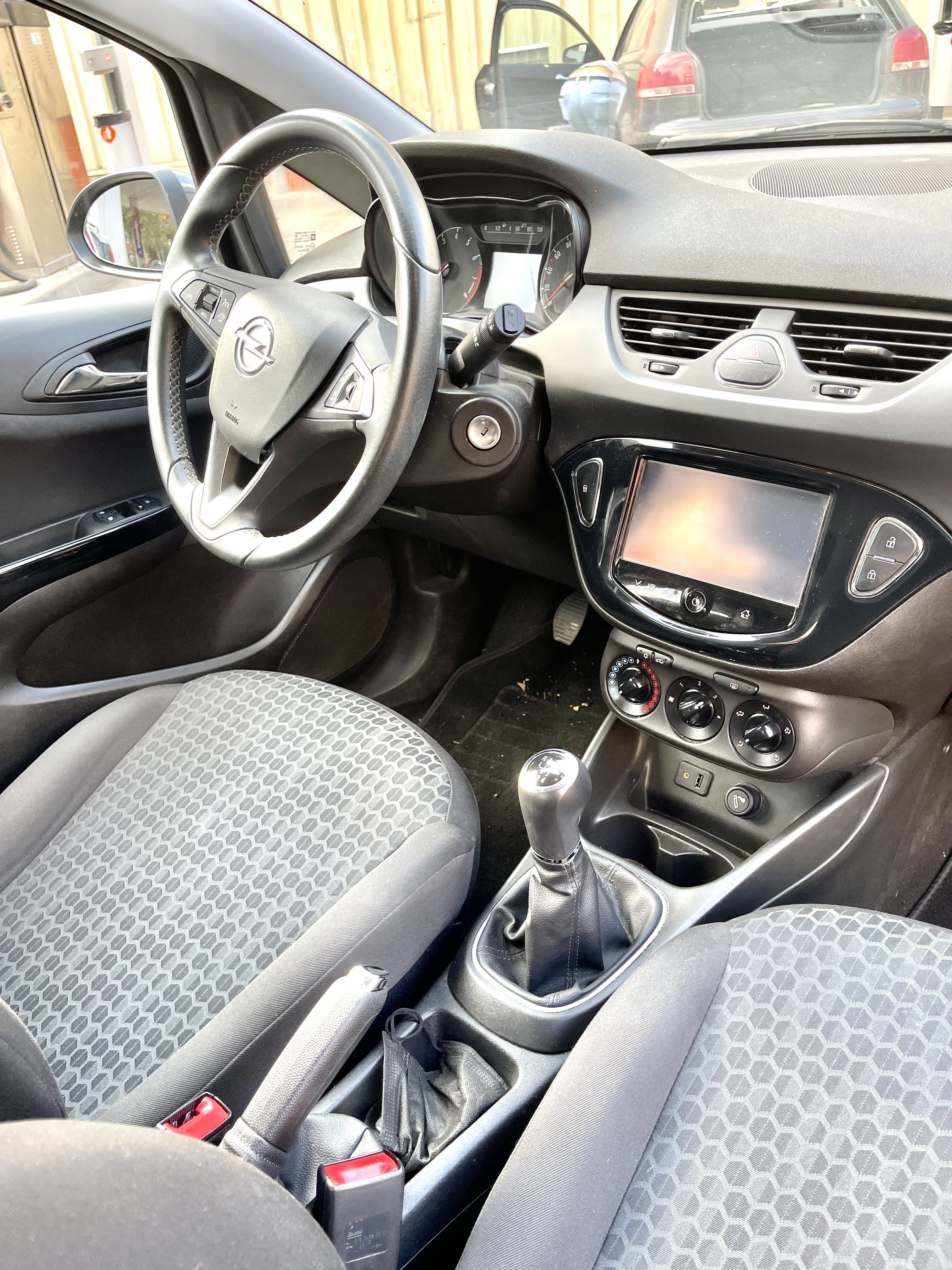 Opel Corsa con Silla infantil