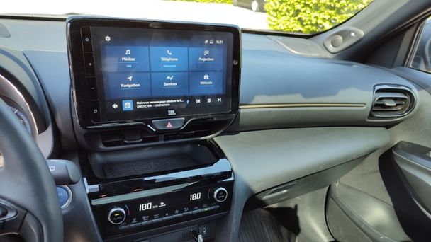 Toyota Yaris Cross avec GPS