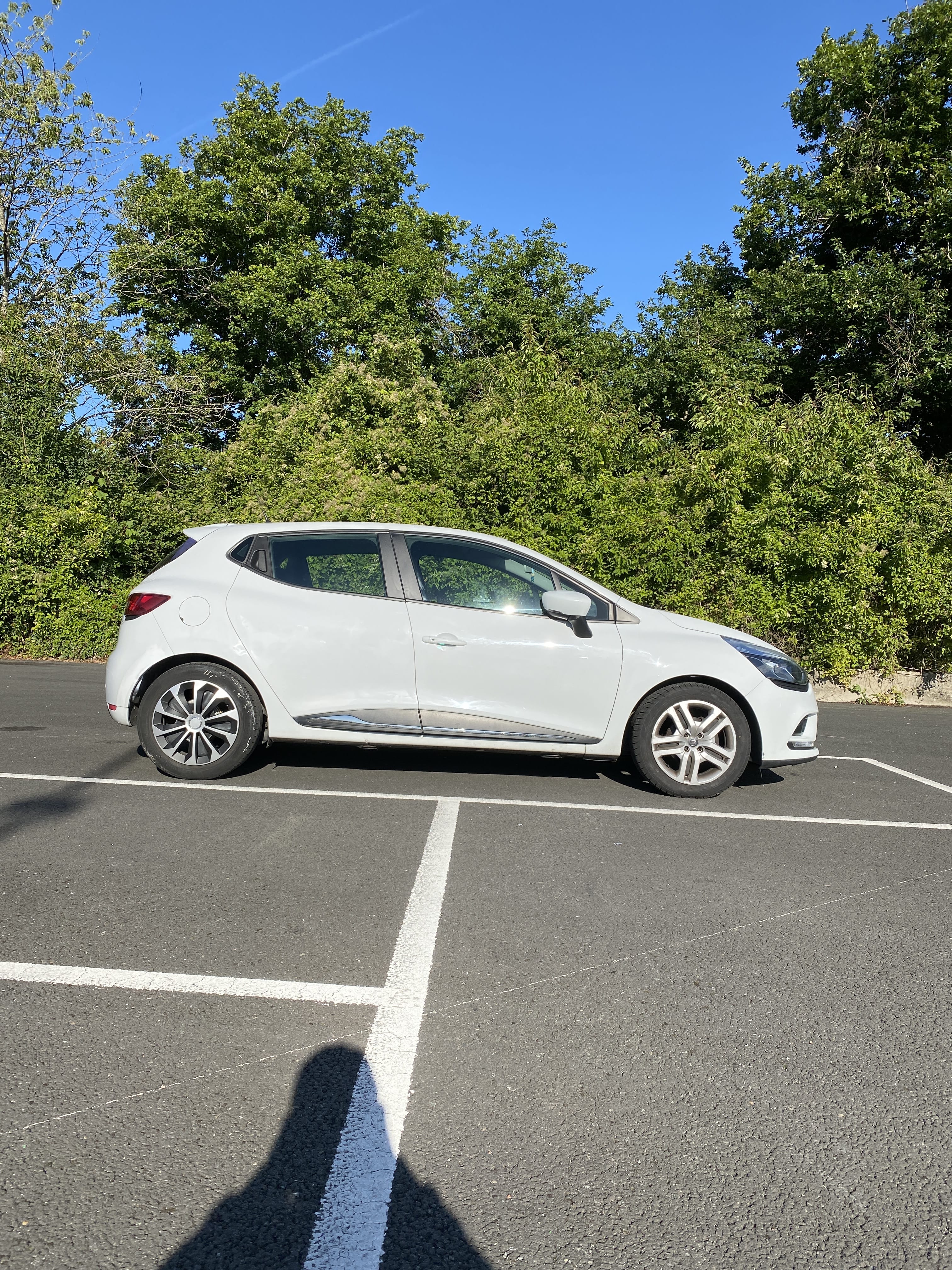 Renault Clio Business blanche avec Climatisation