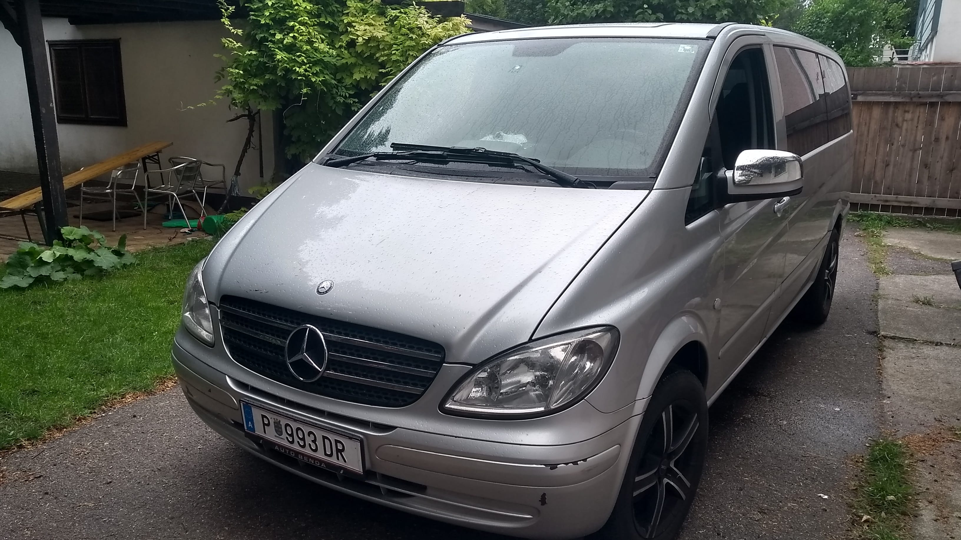 Mercedes-Benz Vito, 2010, Diesel, 9 Sitze und mehr