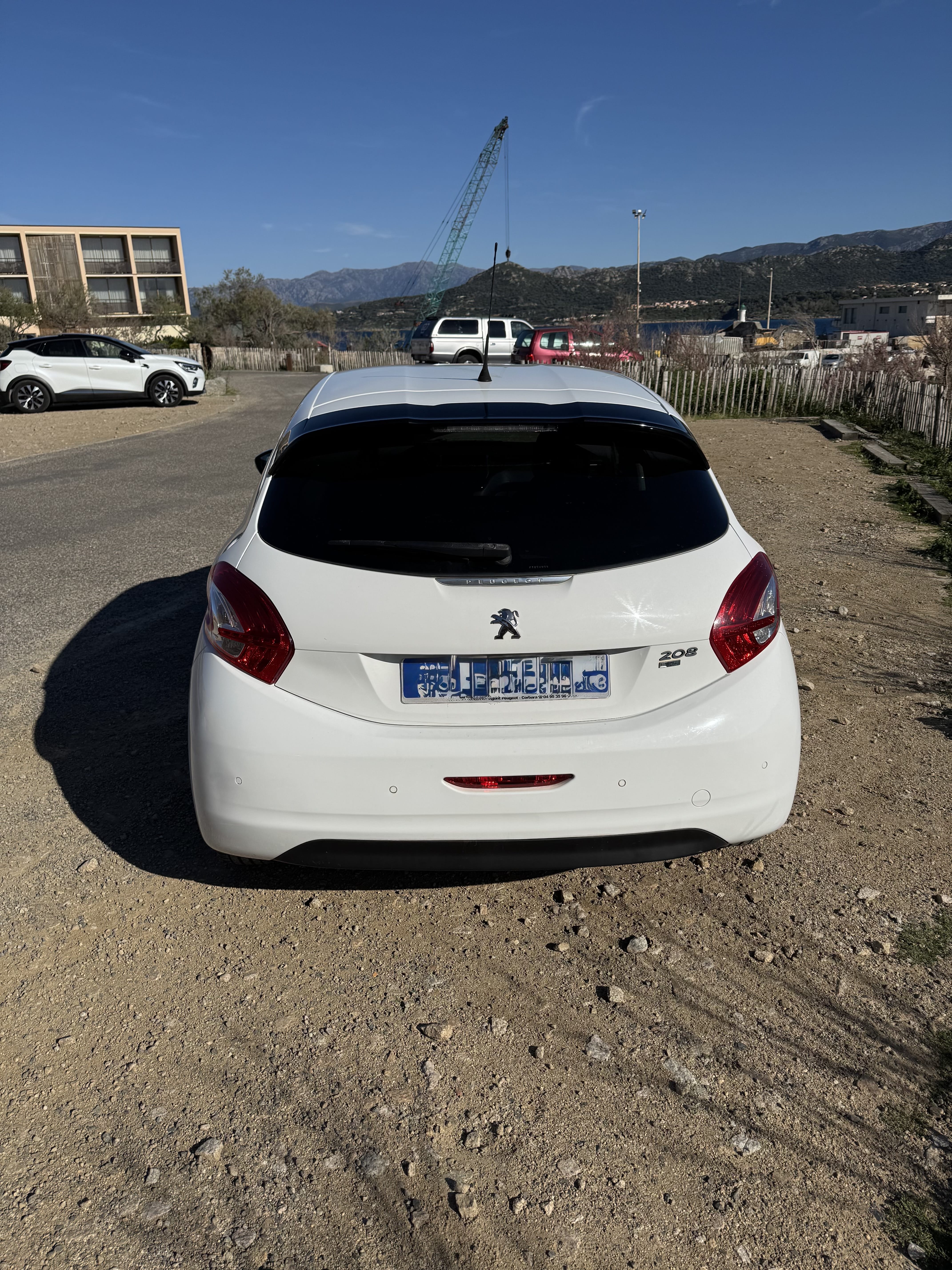 Peugeot 208 avec GPS