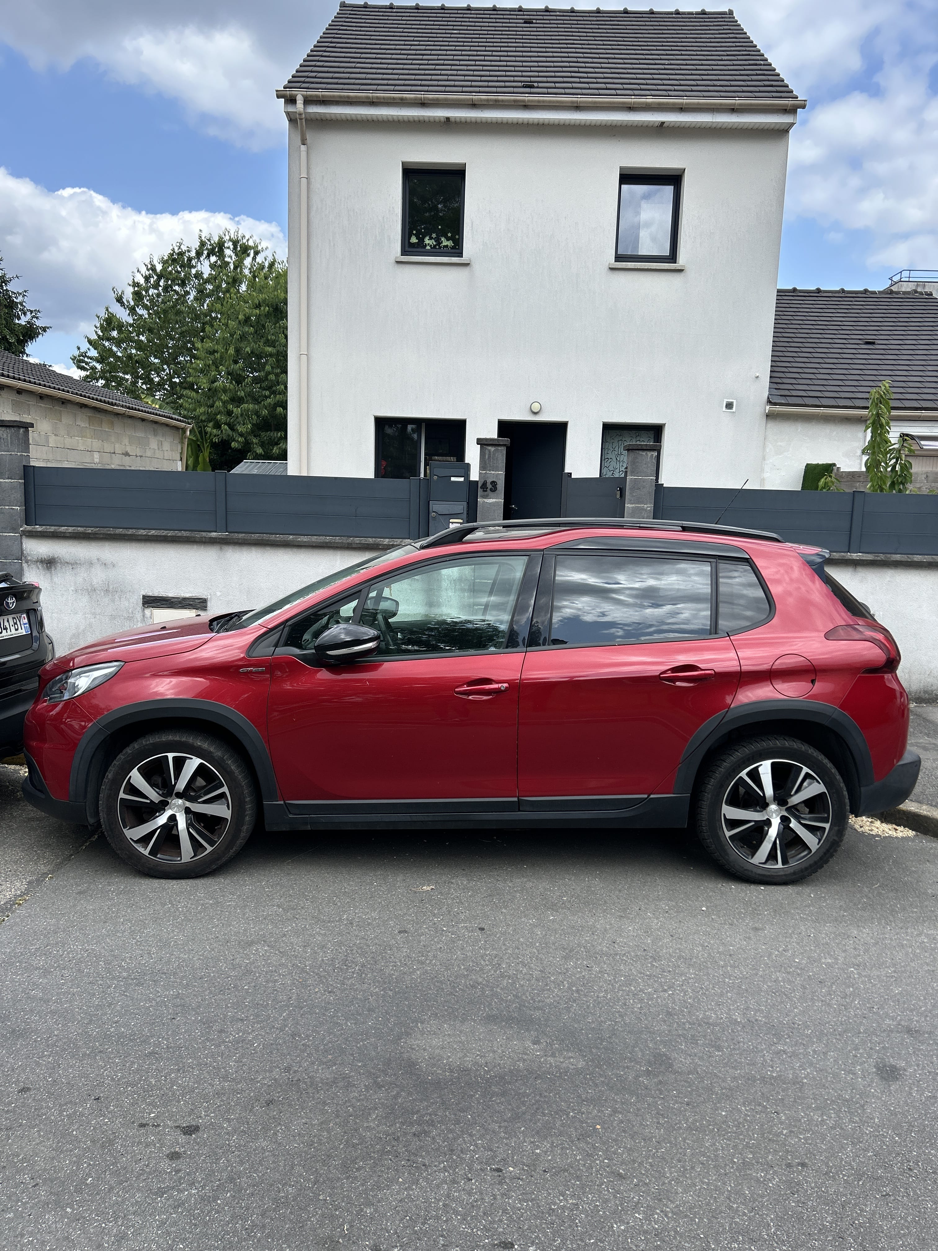 Peugeot 2008 avec Climatisation