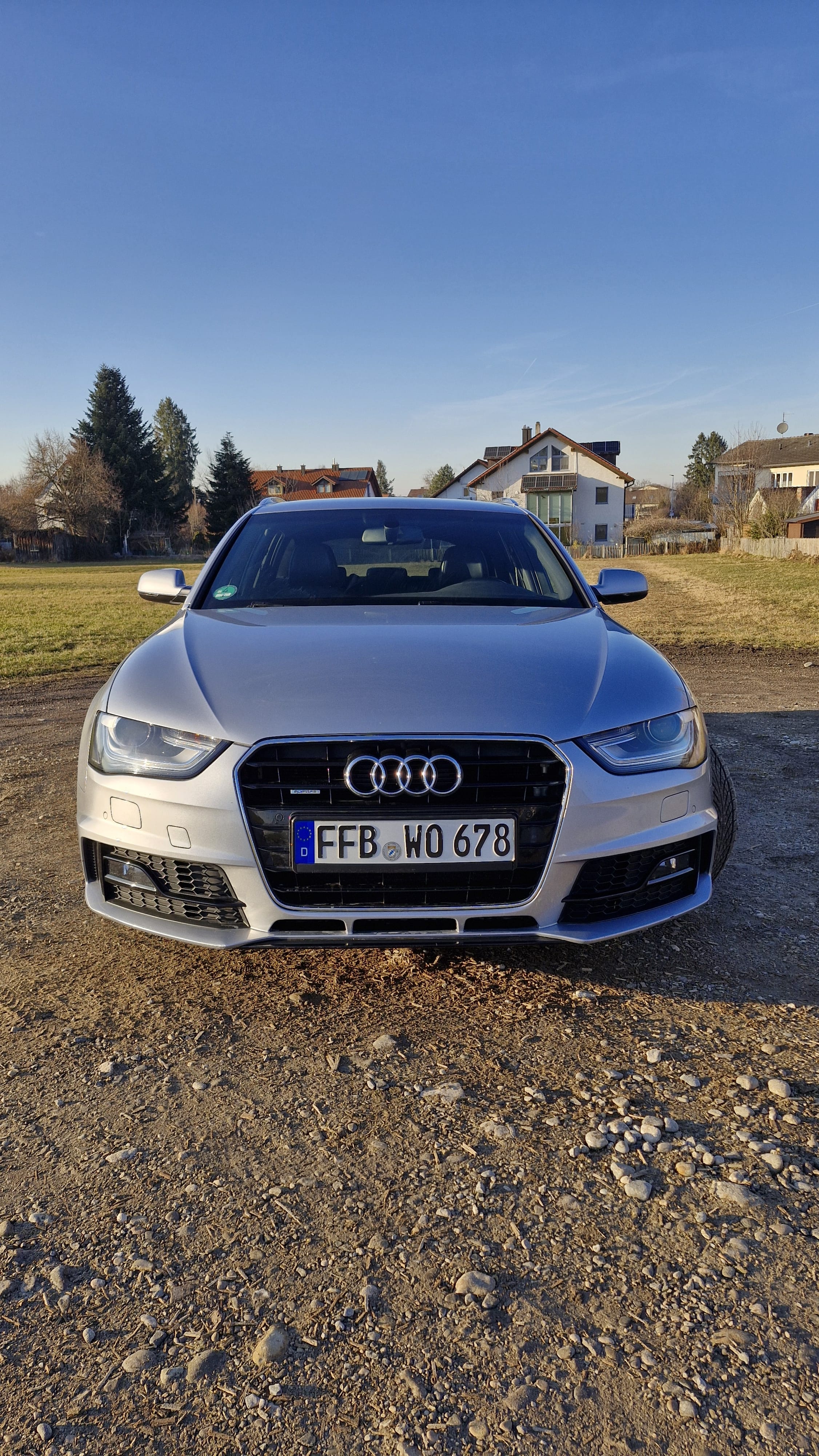 Audi A4 Avant quattro S-line with Bike rack