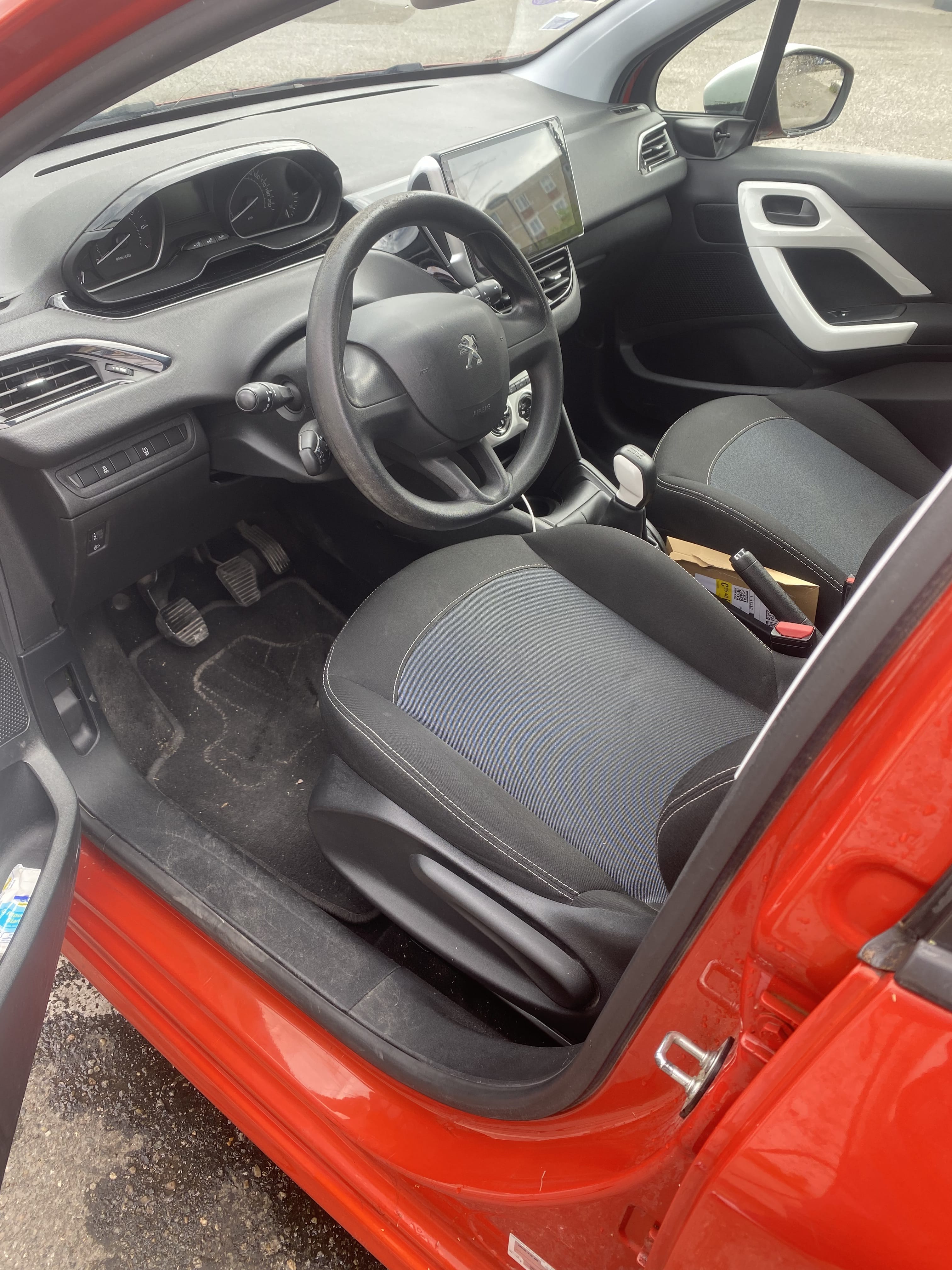 Peugeot 208 avec Régulateur de vitesse