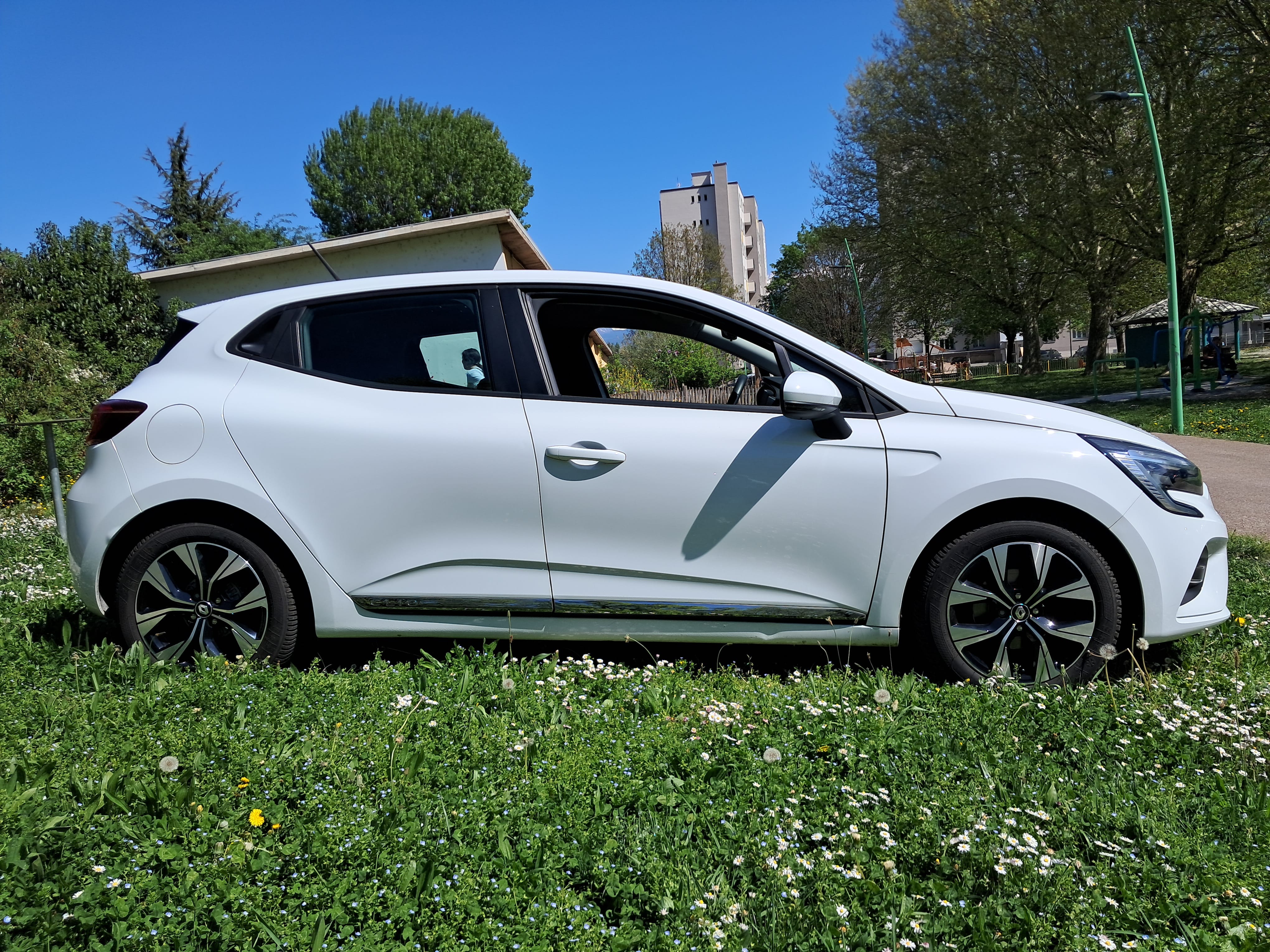 Renault Clio avec Apple CarPlay