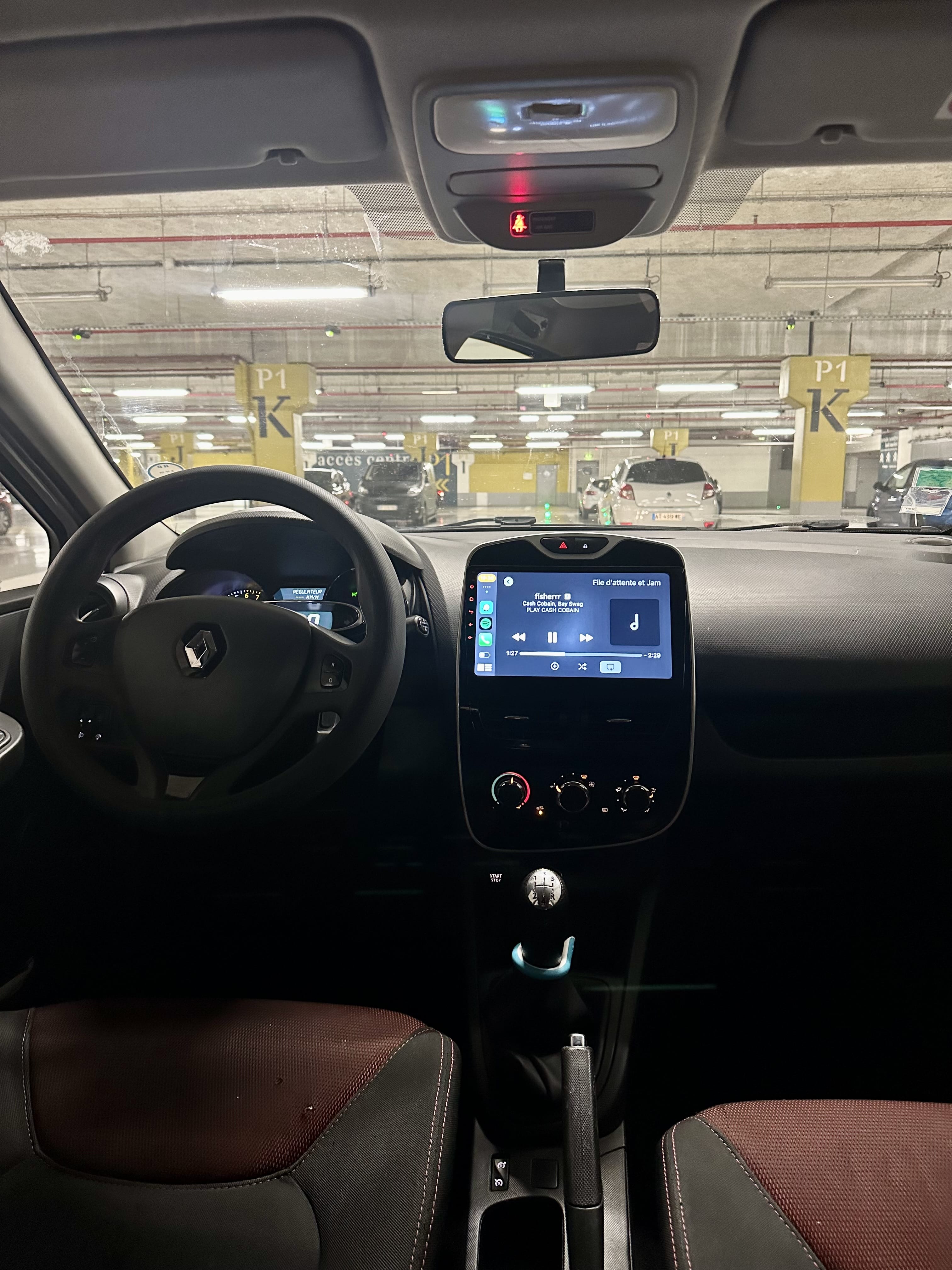 Renault Clio avec Entrée audio / iPod