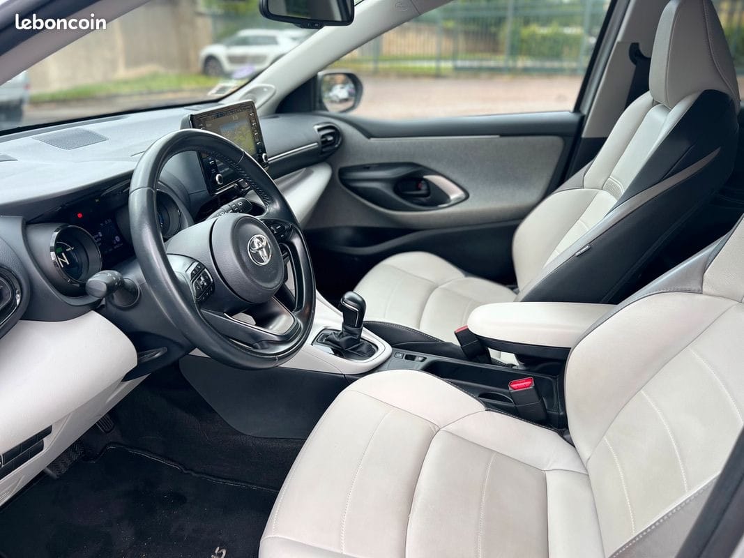 Toyota Yaris avec Entrée audio / iPod