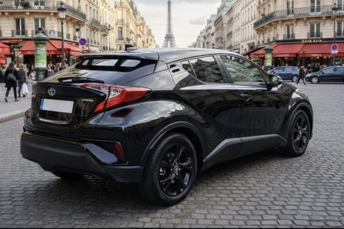 Toyota C-HR - Stationnement Gratuit avec Climatisation