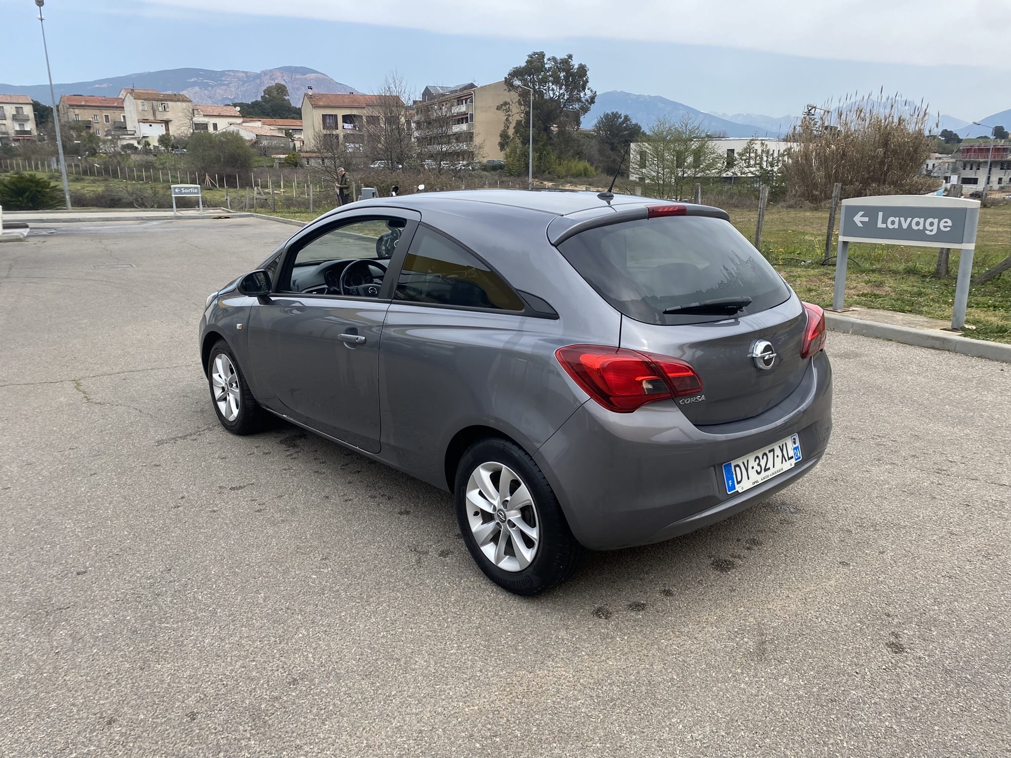 Opel Corsa avec Régulateur de vitesse