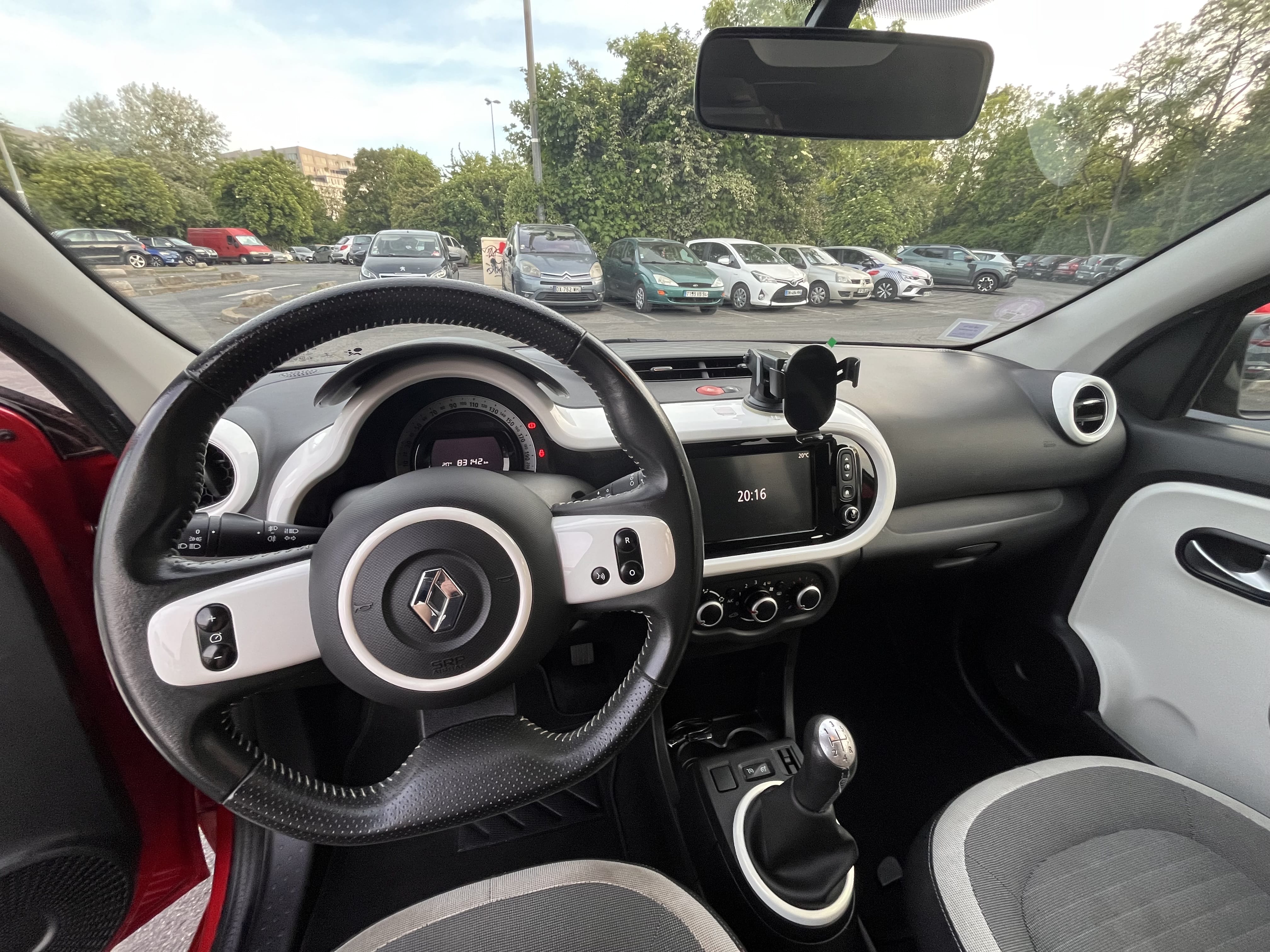 Renault Twingo III avec GPS