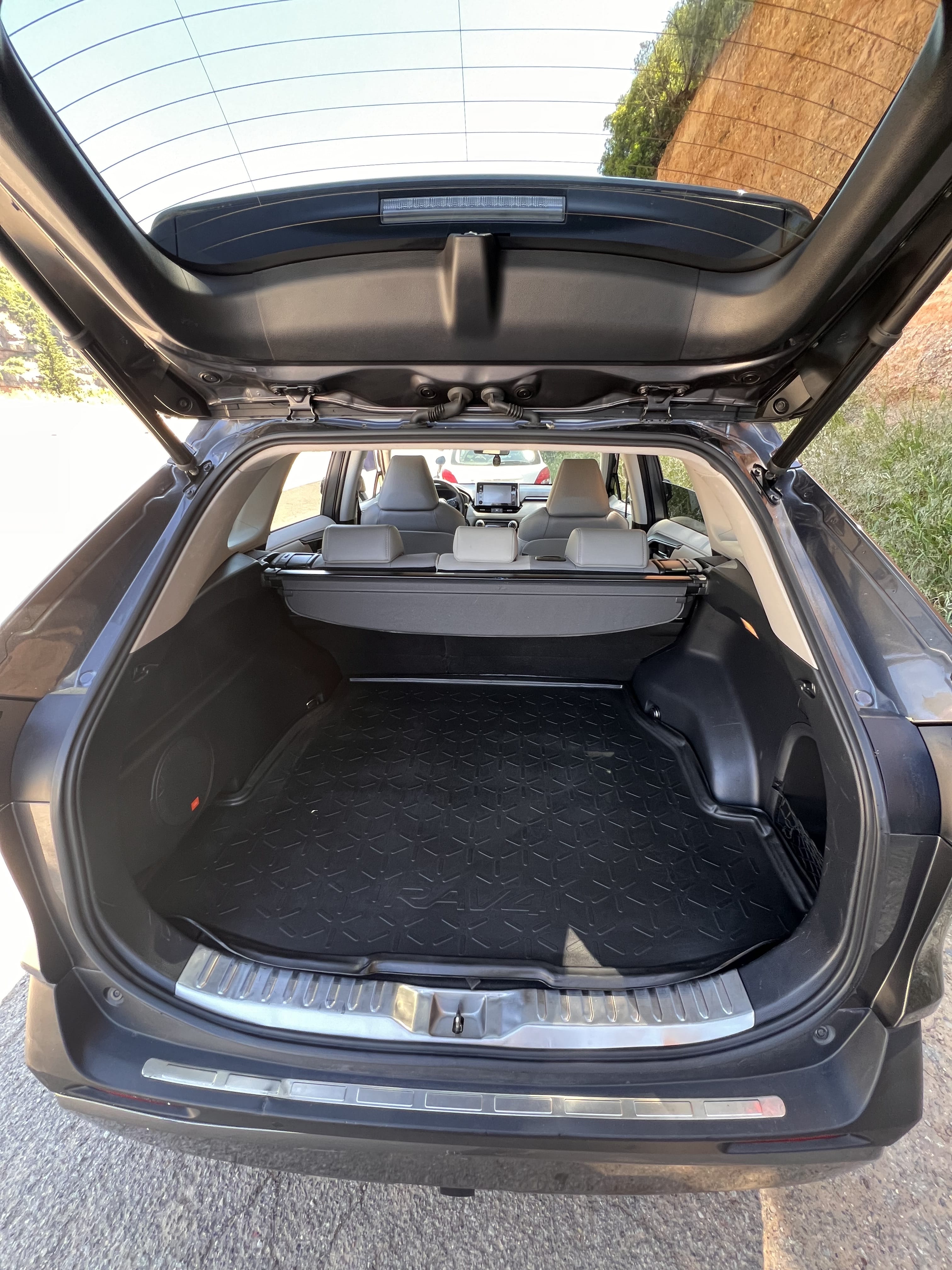 Toyota RAV4  Híbrido XLE Premium avec GPS