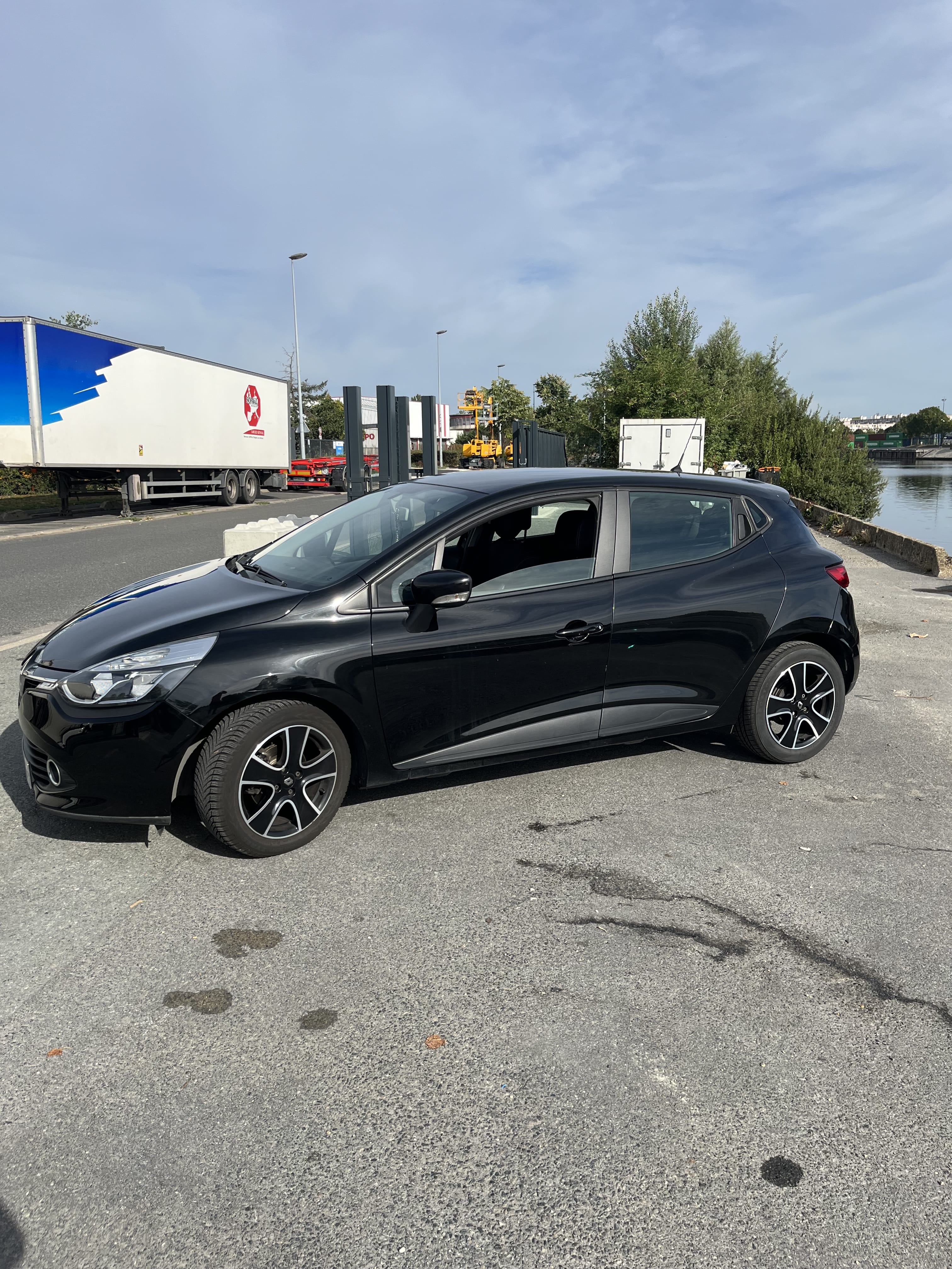 Renault Clio avec Climatisation