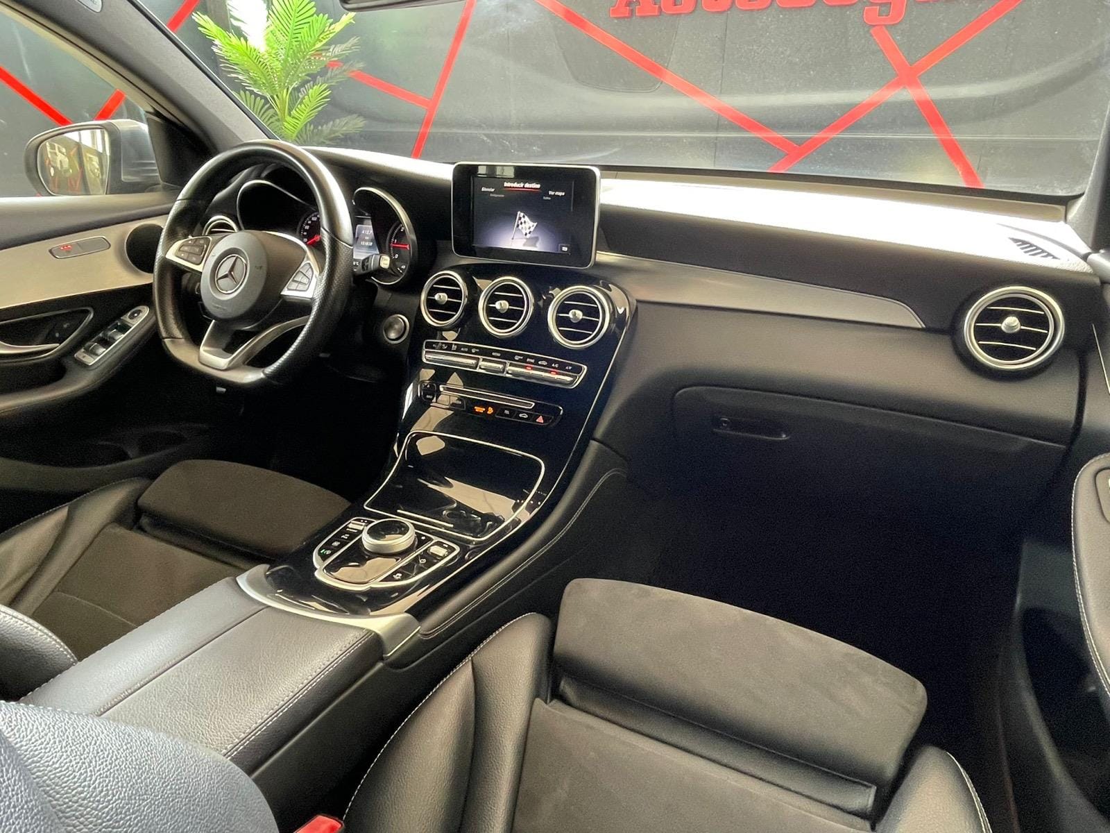 Mercedes-Benz GLC 220 d 4MATIC con Audio Bluetooth