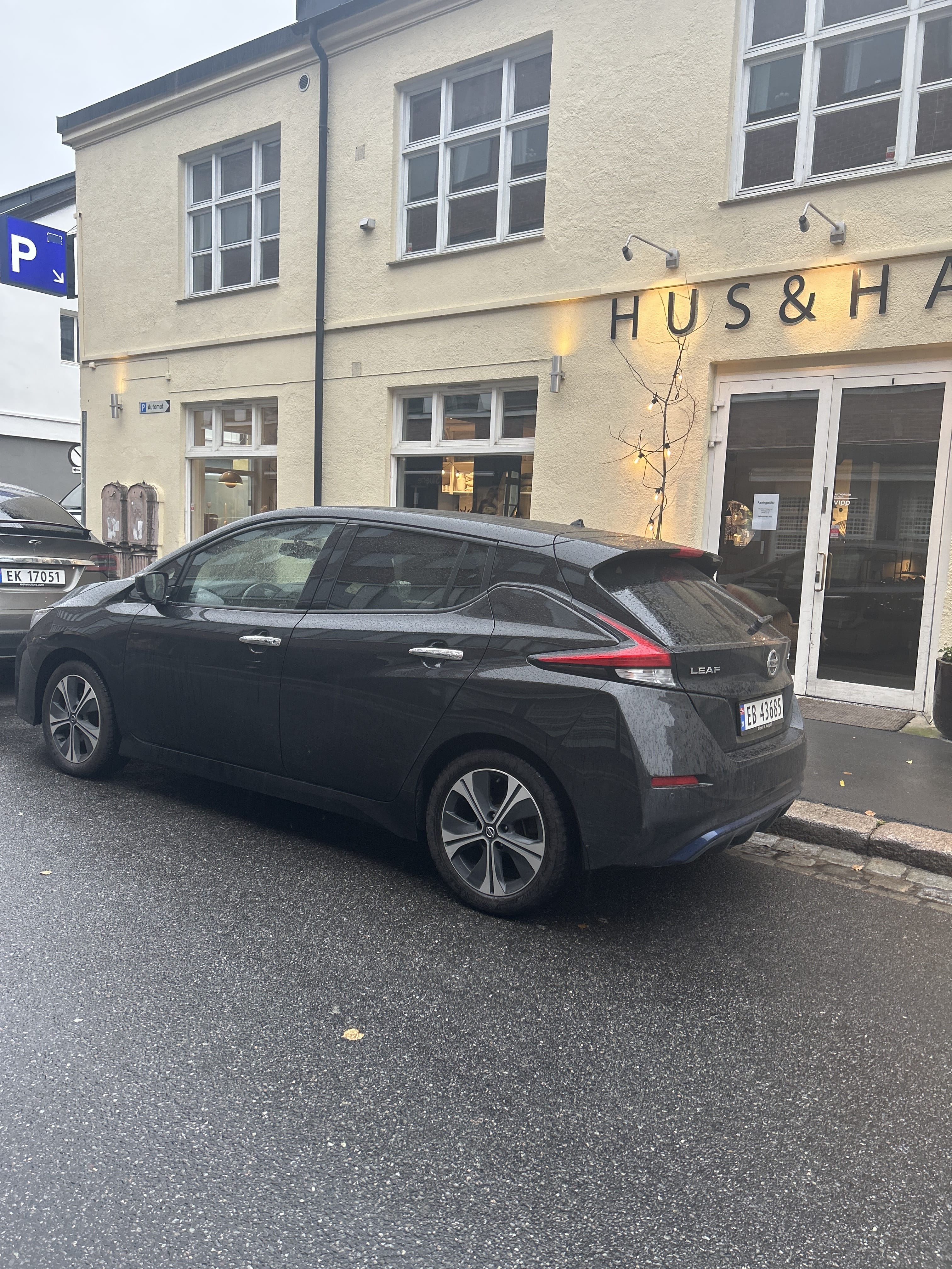Nissan Leaf Elbil N-Connecta med 2 ISOFIX fester. med GPS