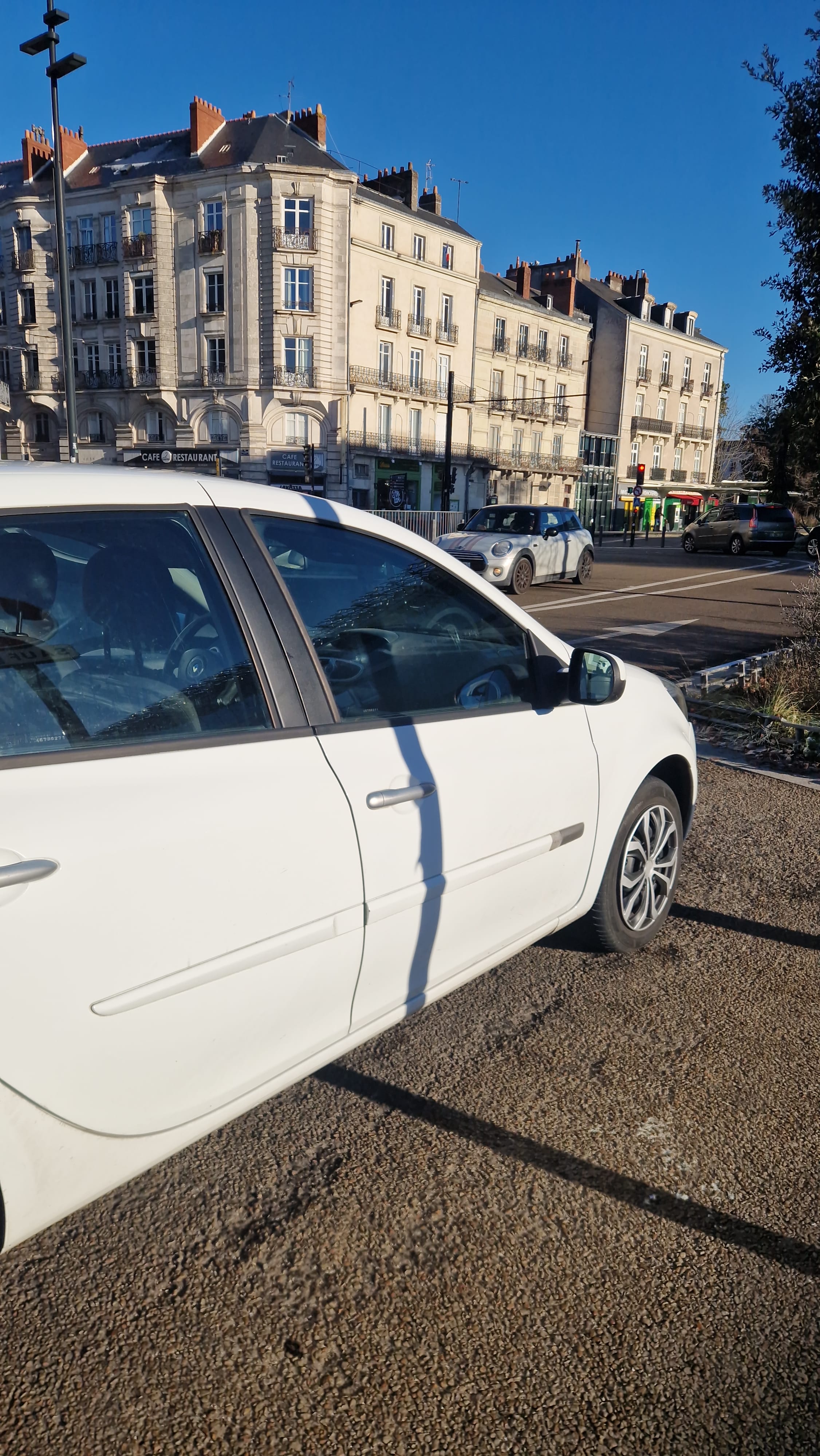 Renault Clio avec Climatisation