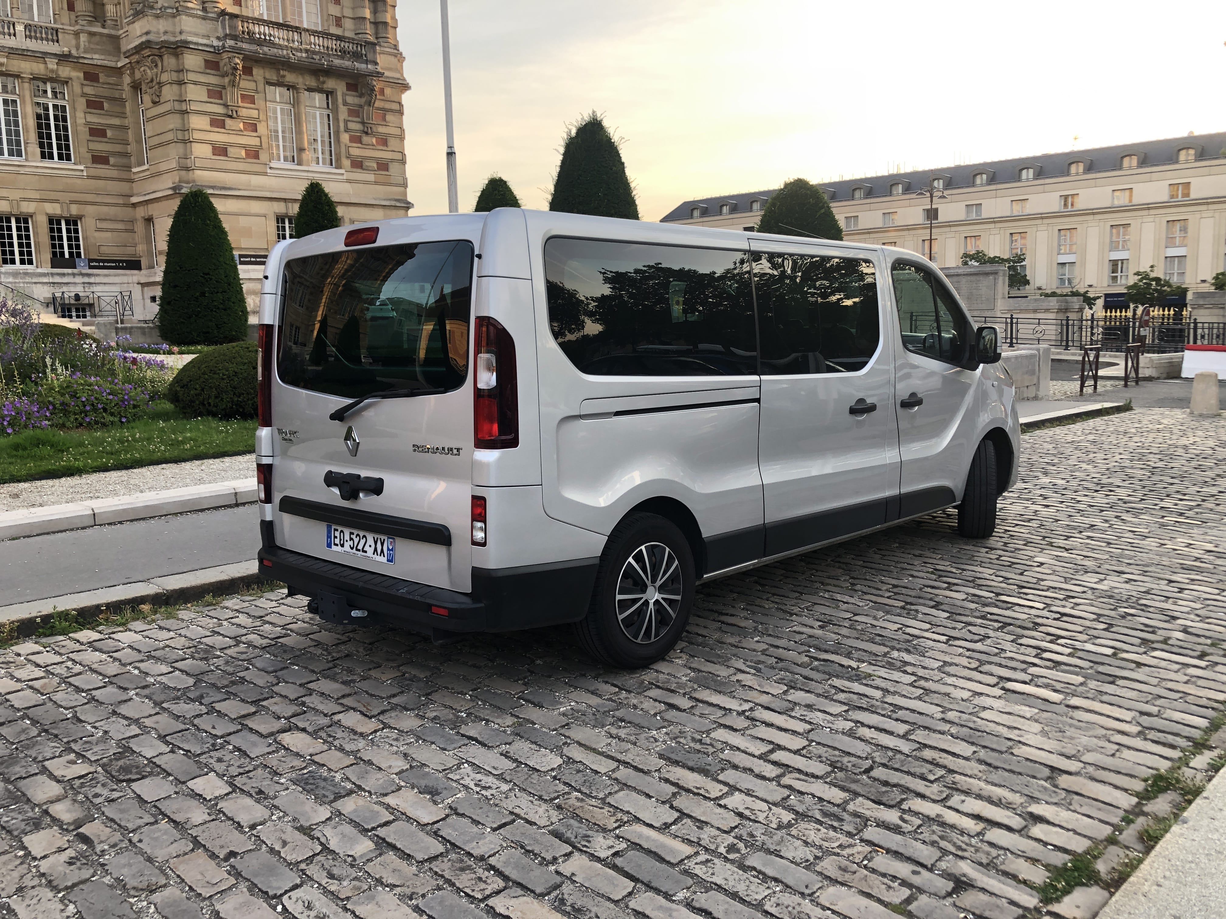 Renault Trafic Passenger avec GPS