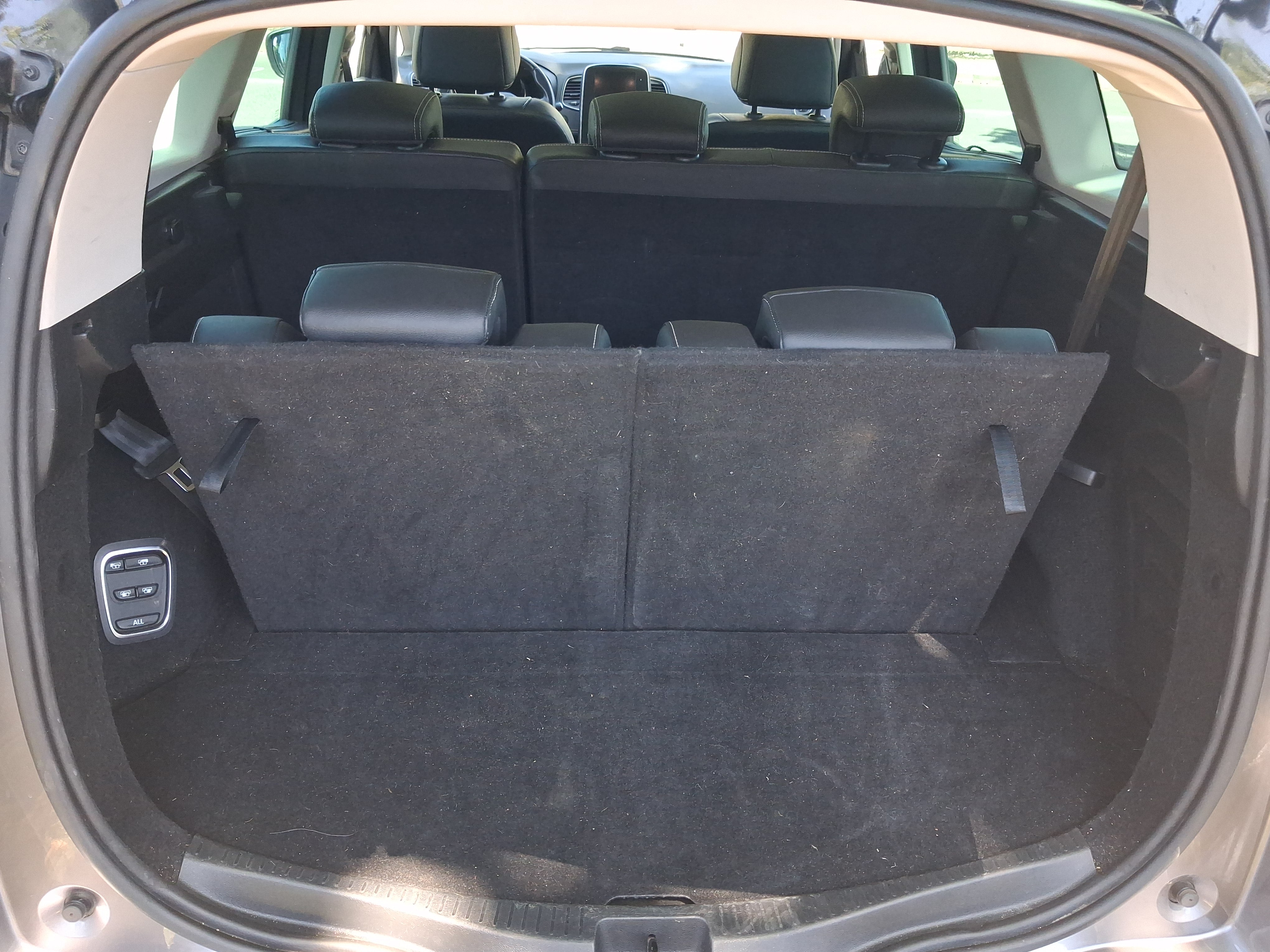 Renault Grand Scenic 7 places essence boîte  auto avec Régulateur de vitesse