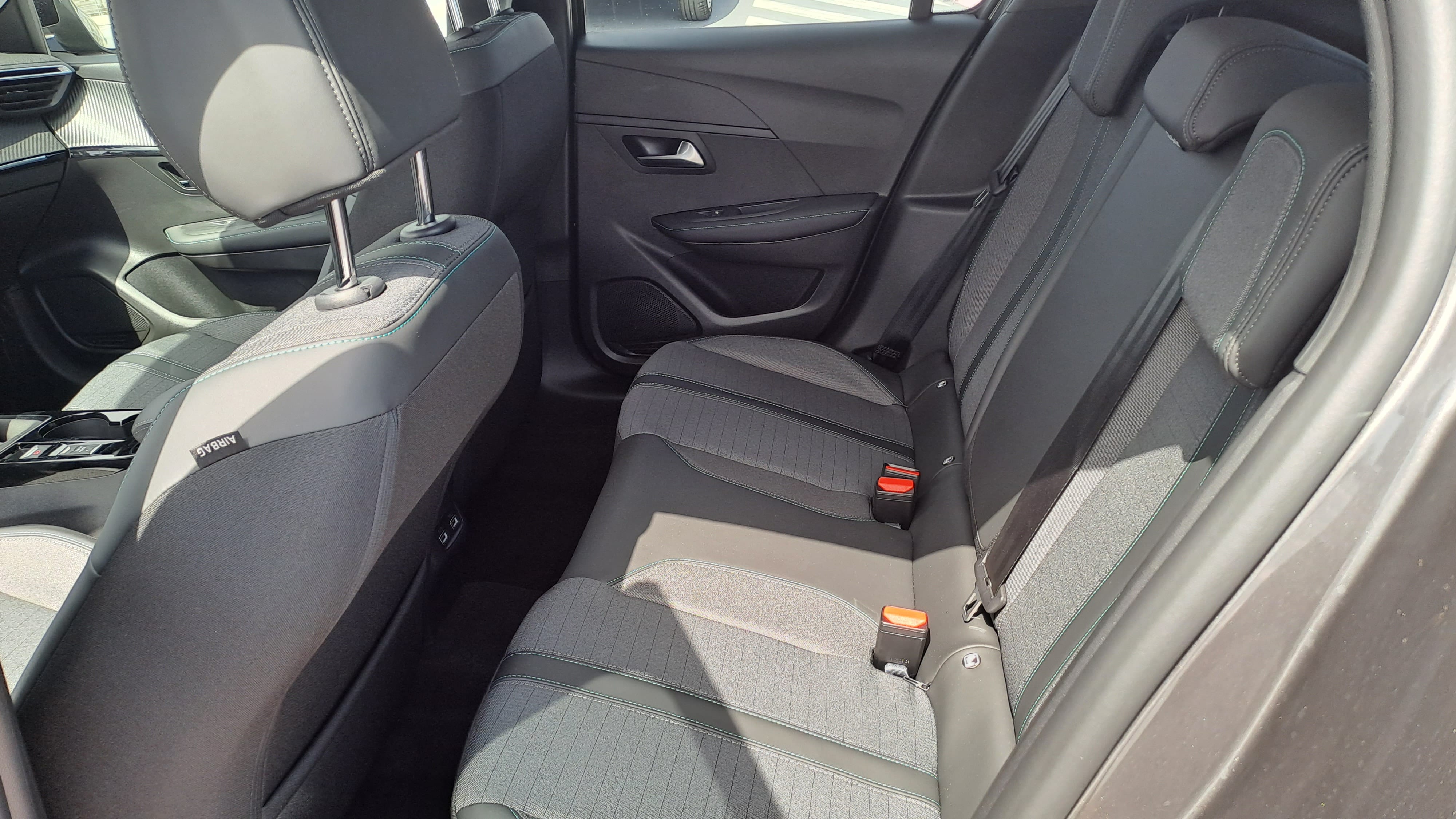Peugeot 208 avec Android Auto