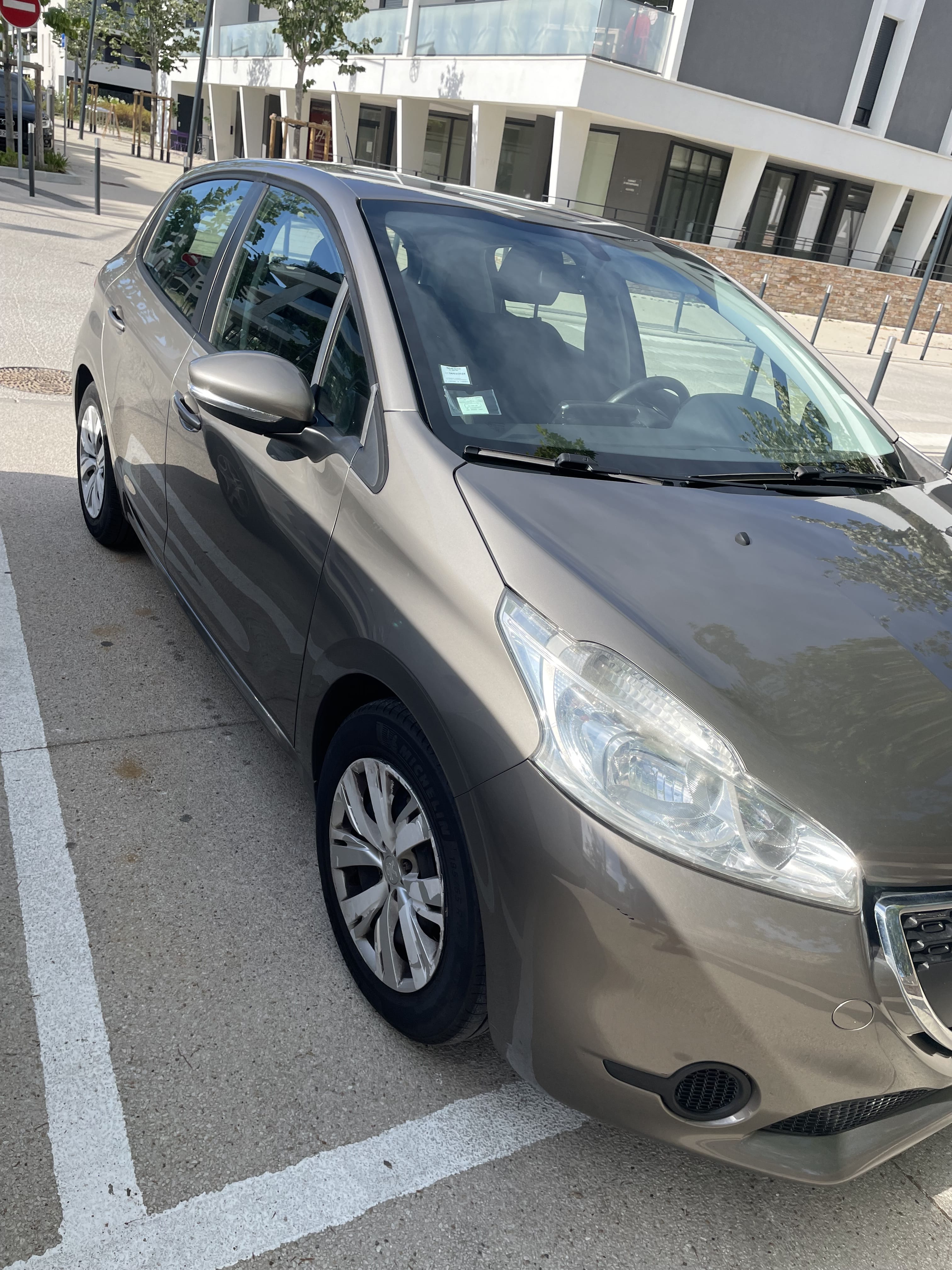 Peugeot 208, 2014, Diesel