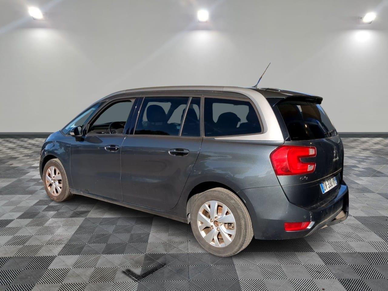 Citroen C4 Grand Picasso 130 cv avec Siège bébé