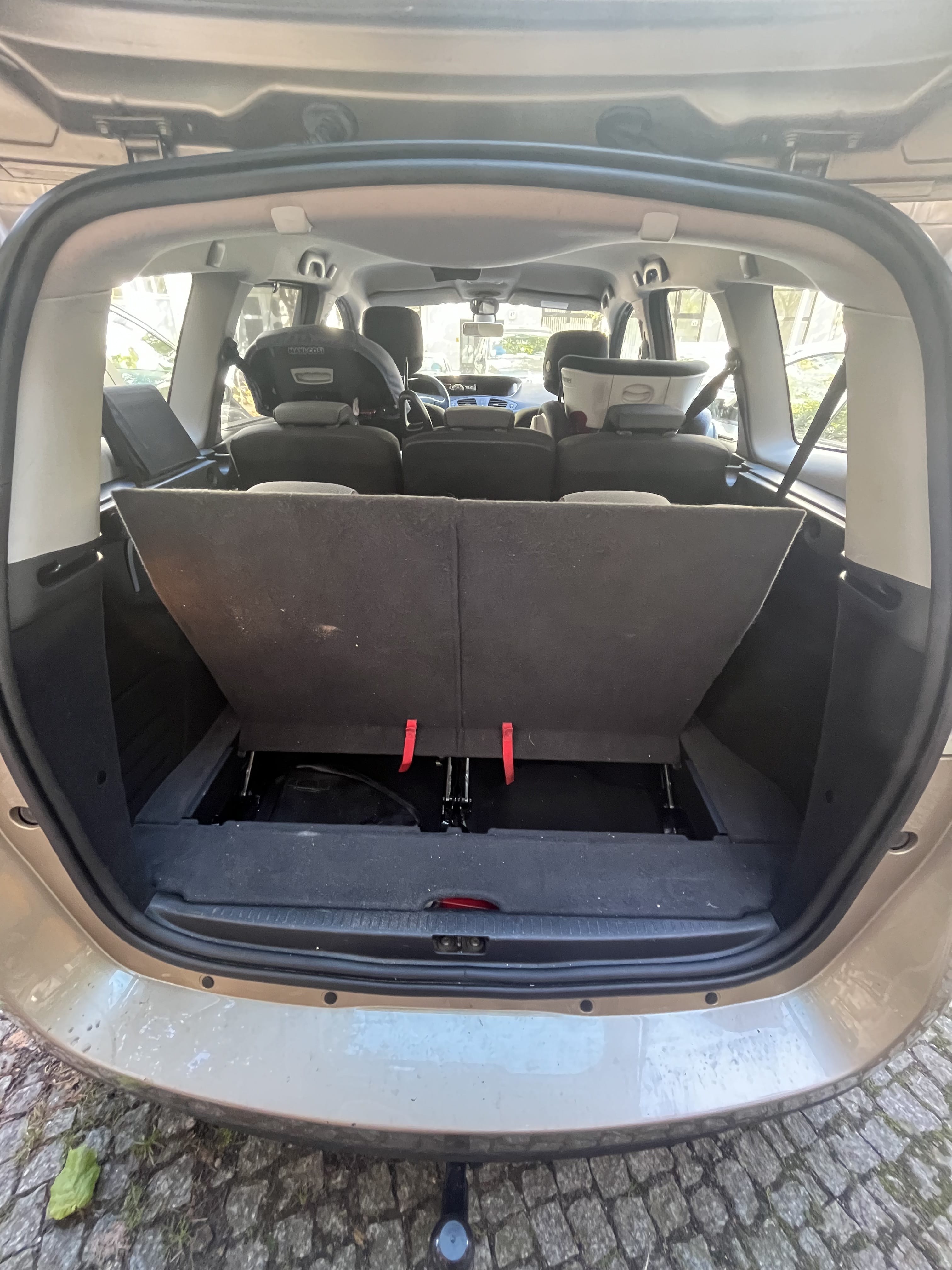 Renault Grand Scenic 1.3 Tce mit Bluetooth-Audio