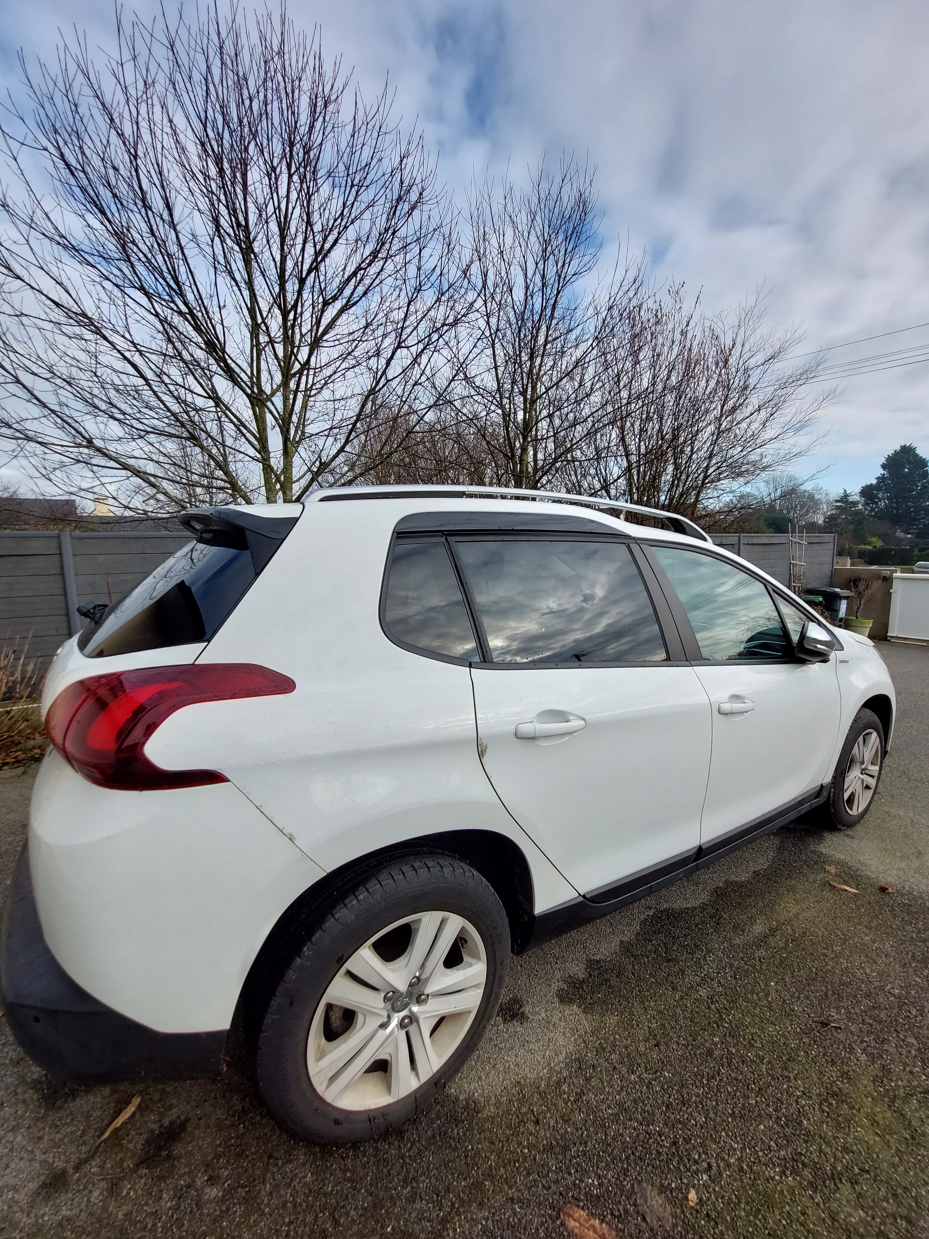 Peugeot 2008 avec GPS
