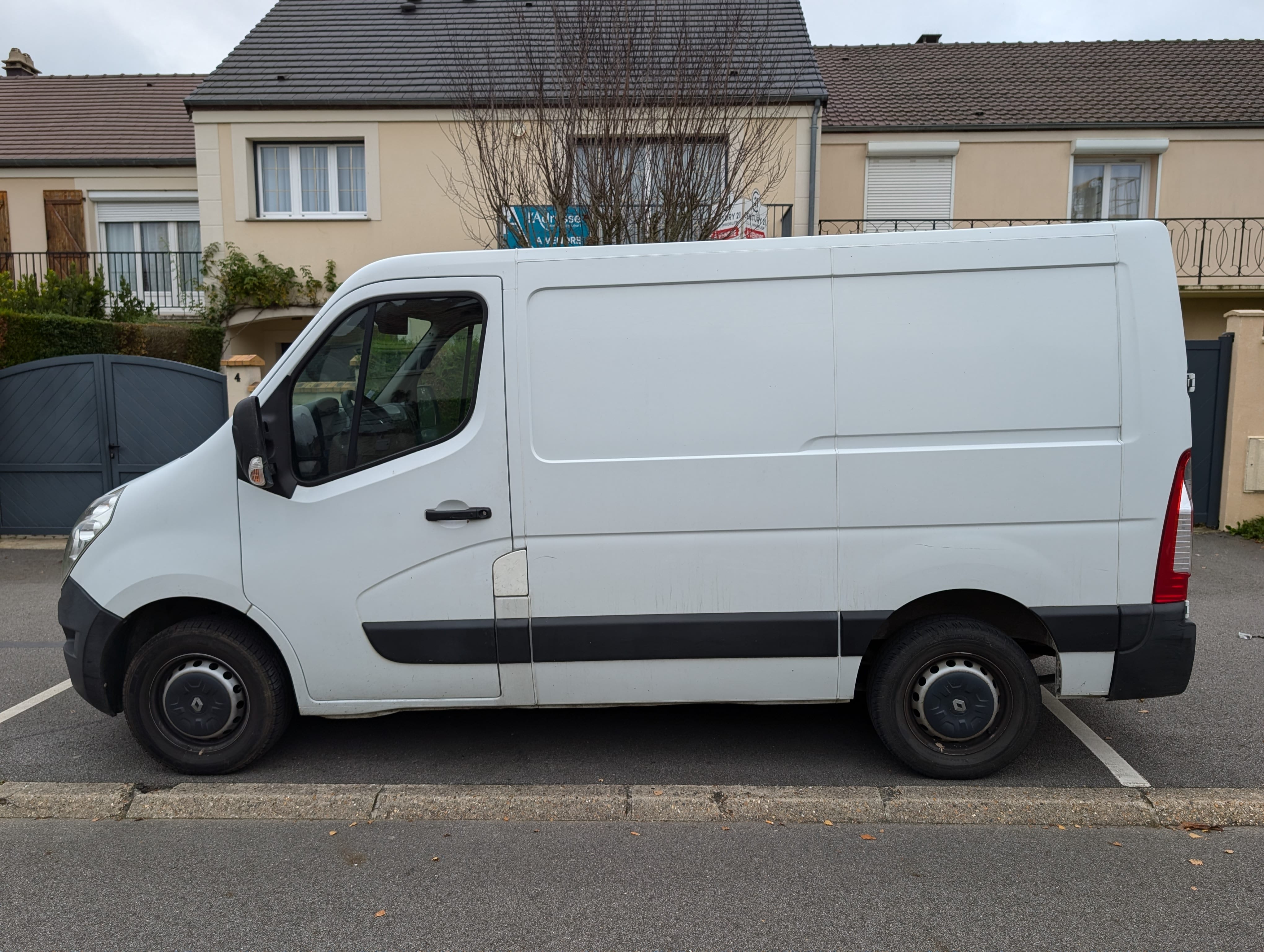 Renault Master Diesel 8m3 avec Entrée audio / iPod