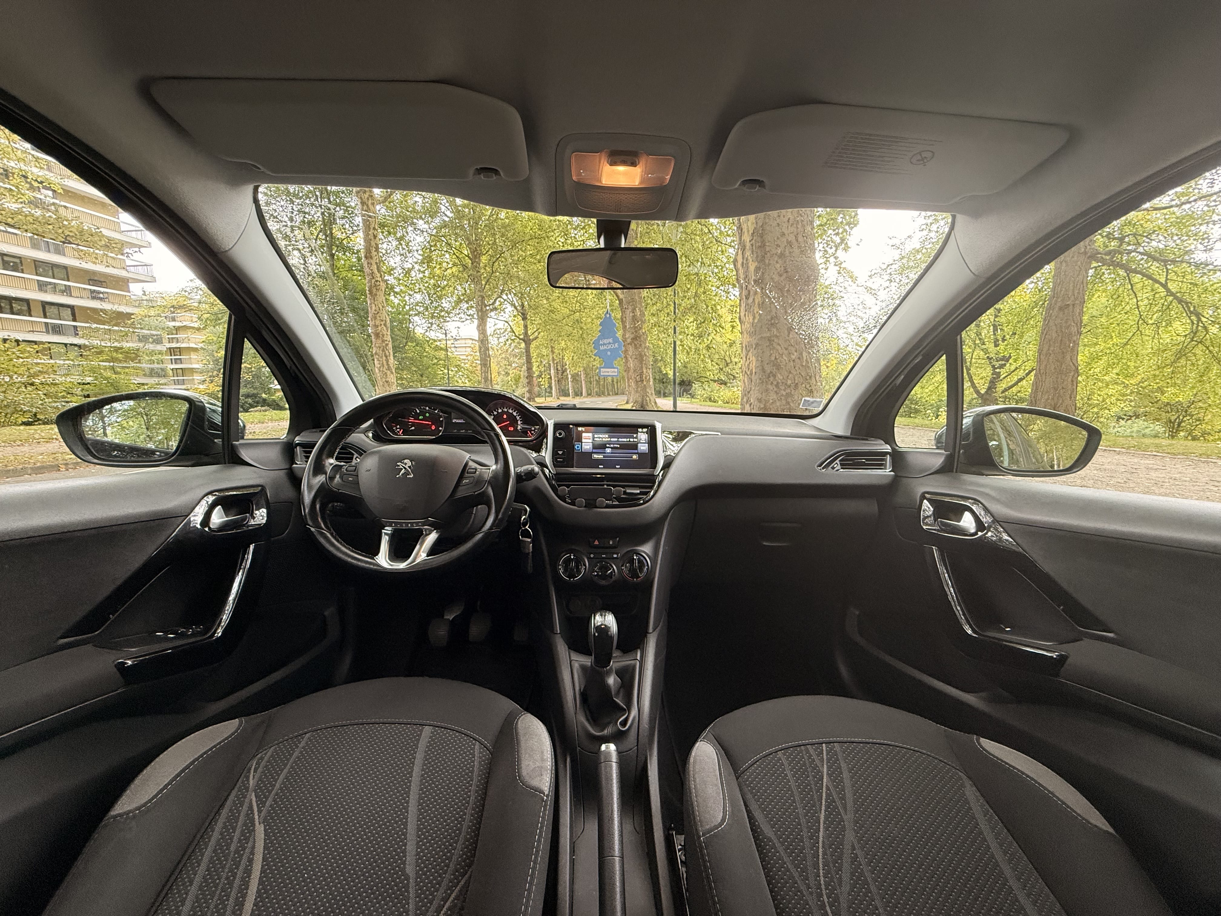 Peugeot 208 avec Régulateur de vitesse