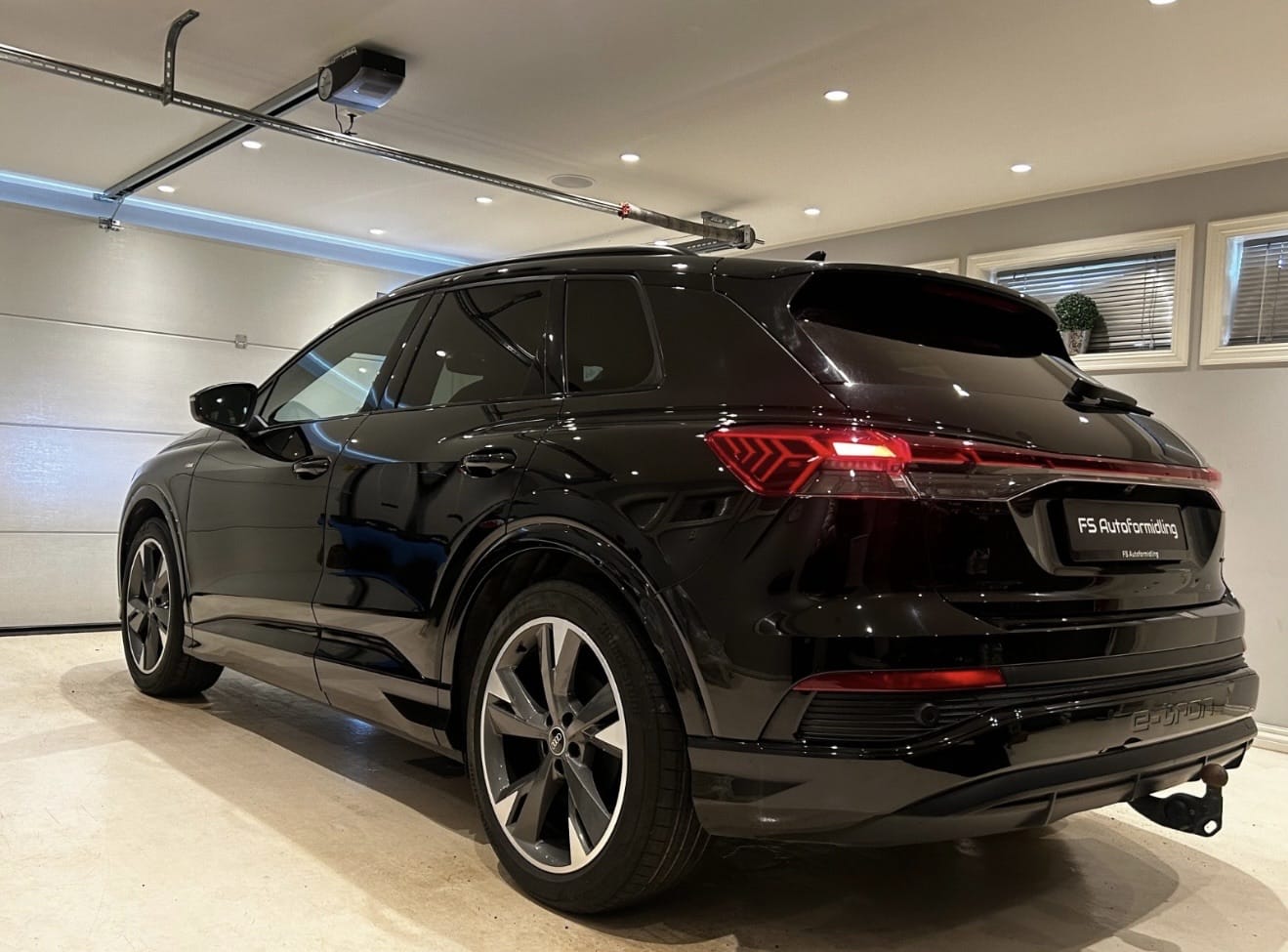 Audi Q4 50 e-tron quattro (AWD) med Ryggekamera