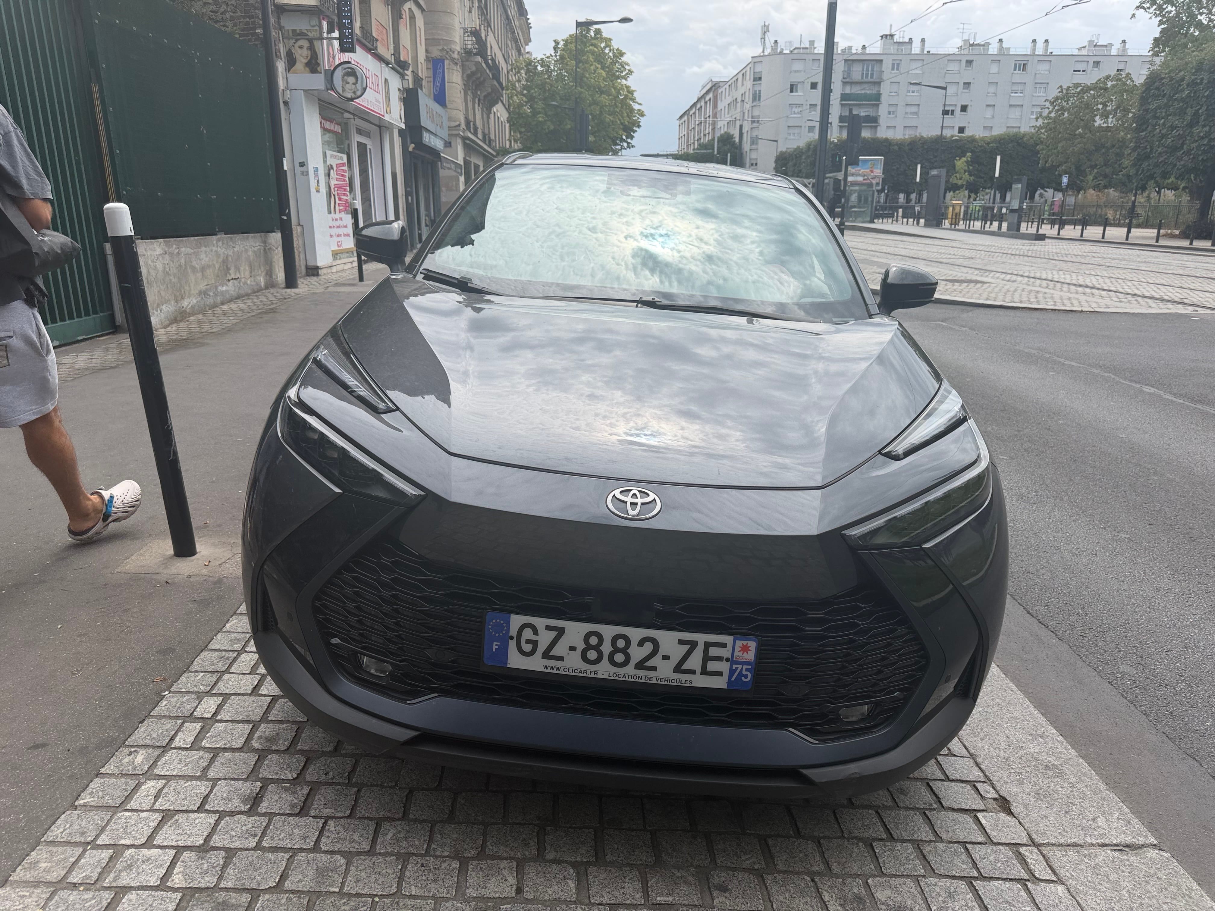 Toyota C-HR Hybrid avec Climatisation