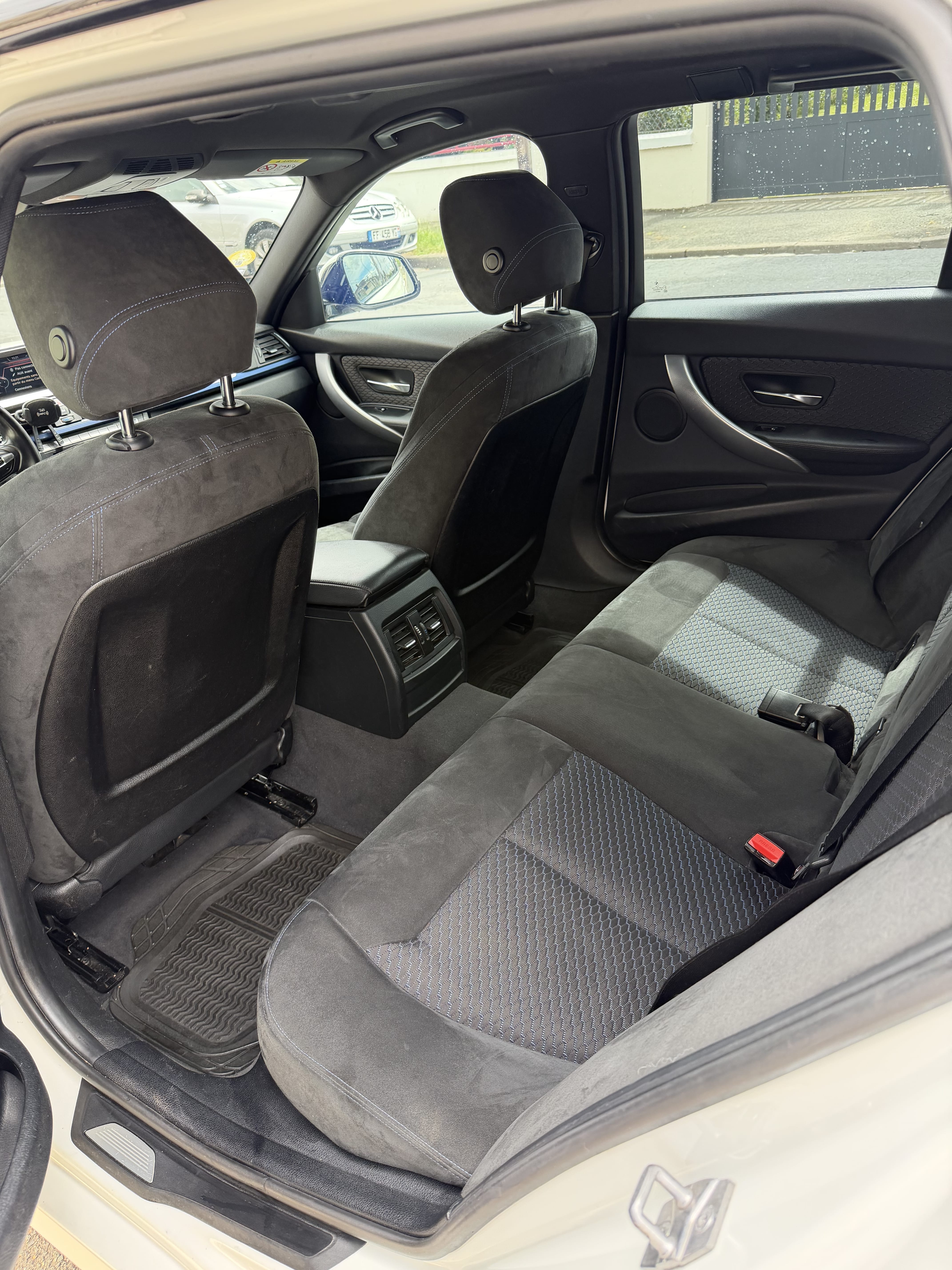 BMW Série 3 Touring 328d M sport avec Port USB