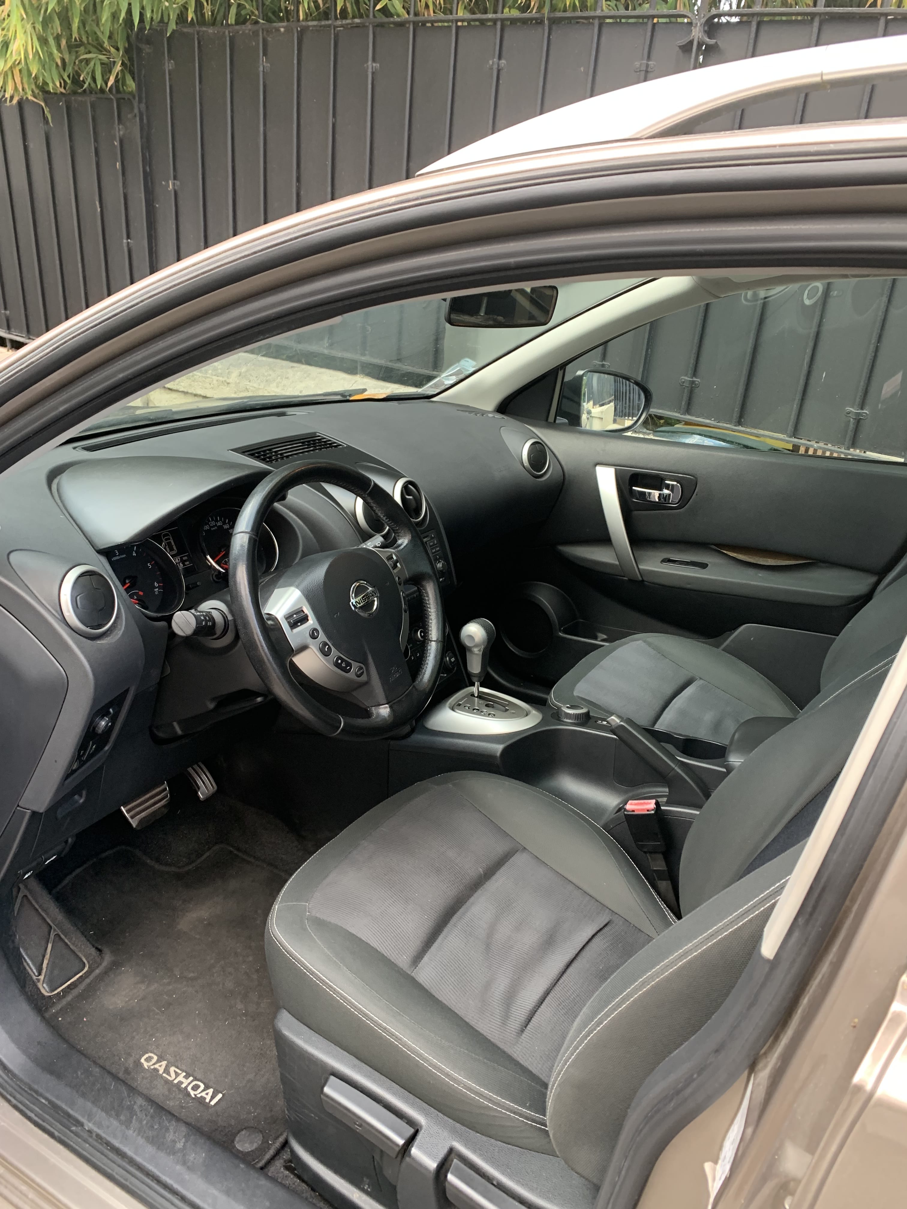 Nissan Qashqai avec Siège bébé