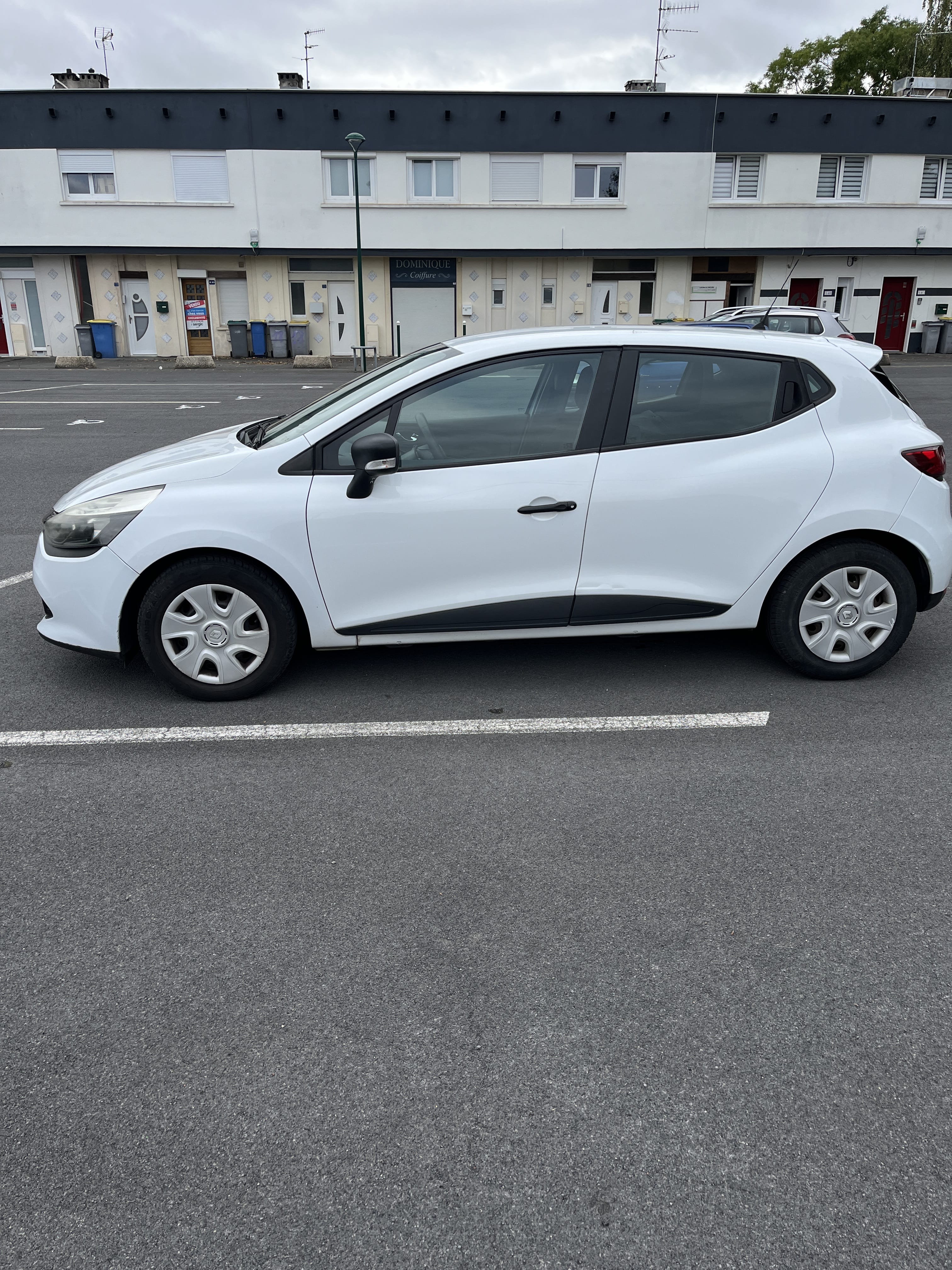 Renault Clio avec Climatisation