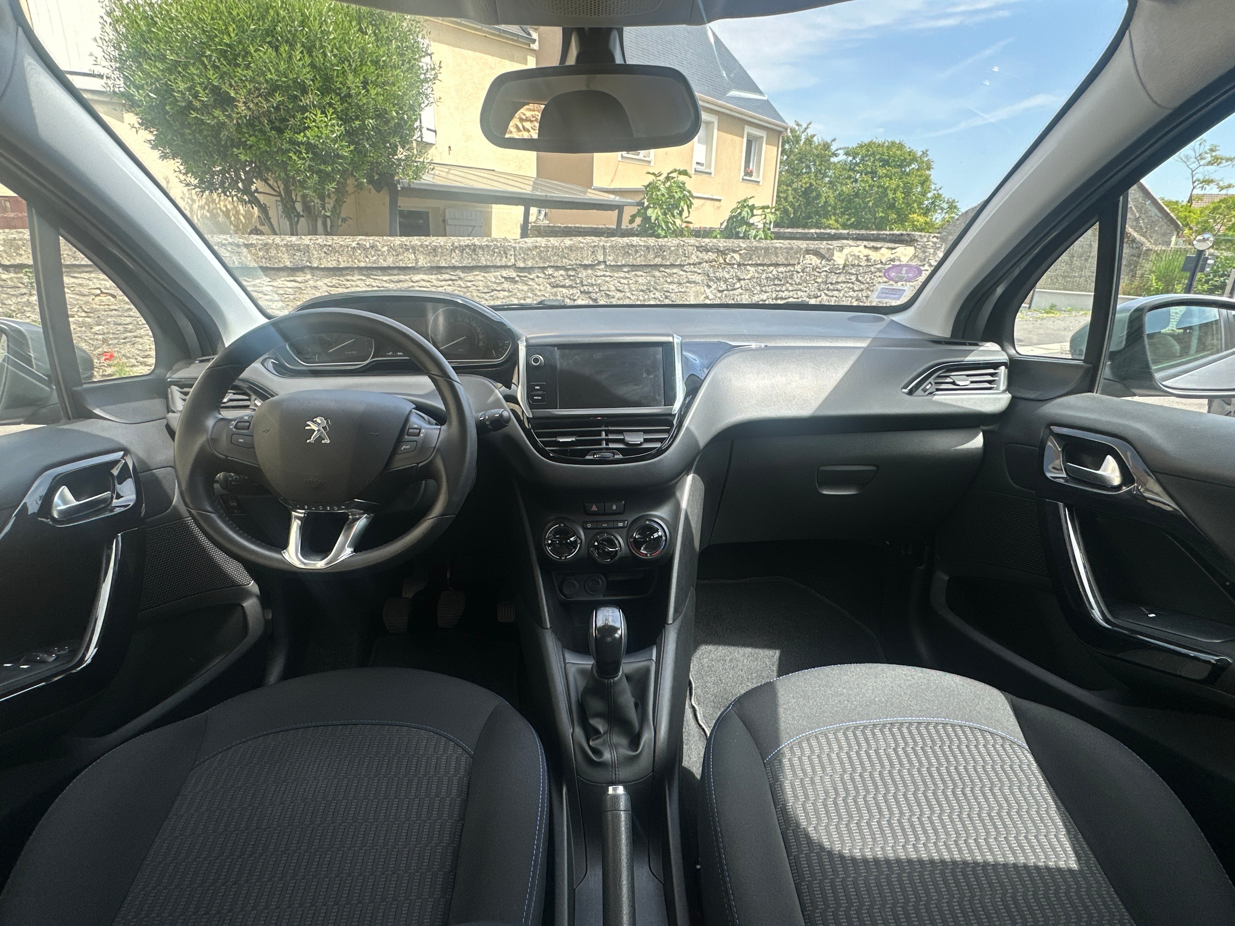 Peugeot 208 avec Régulateur de vitesse